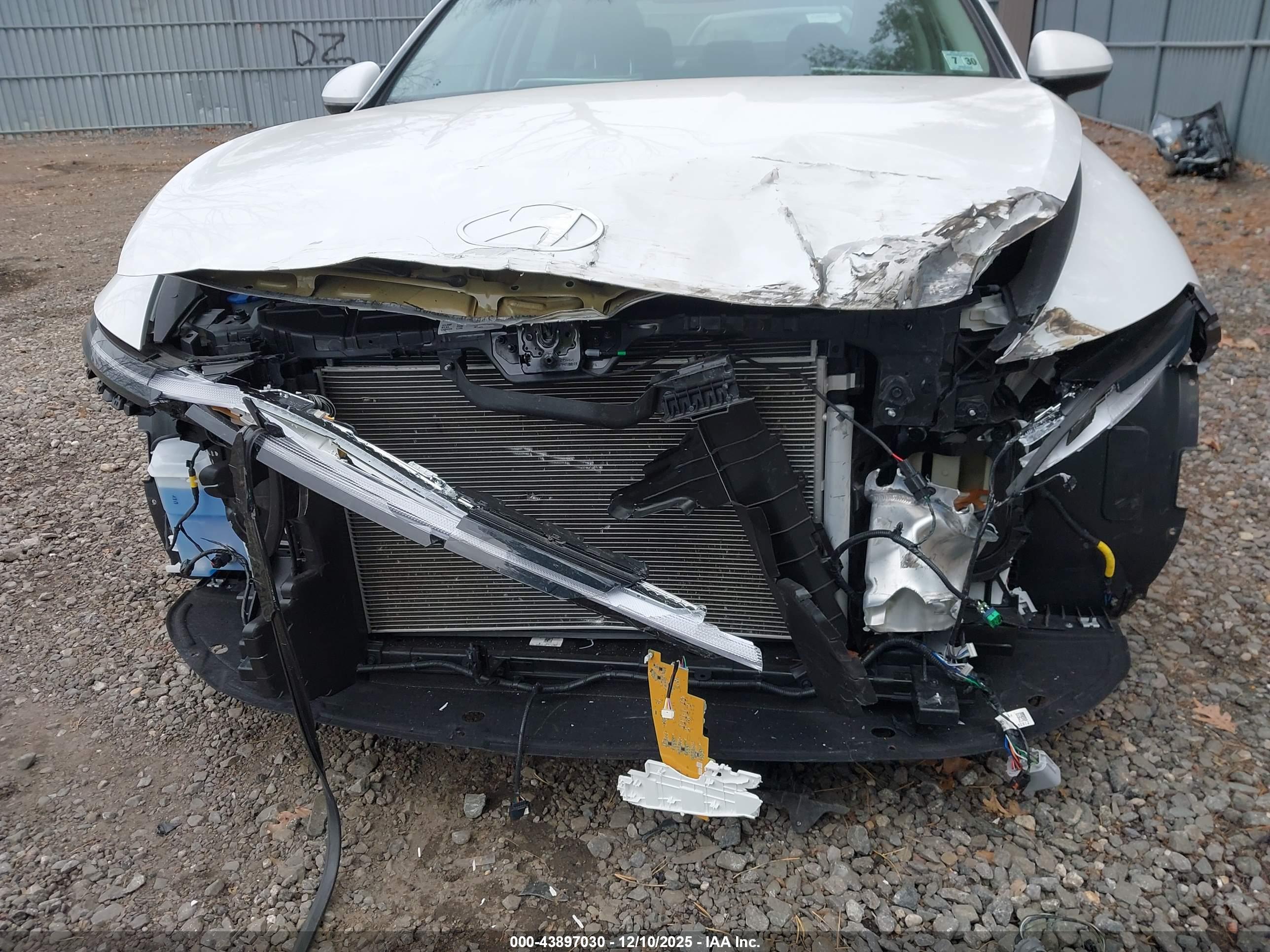 HYUNDAI SONATA image 6