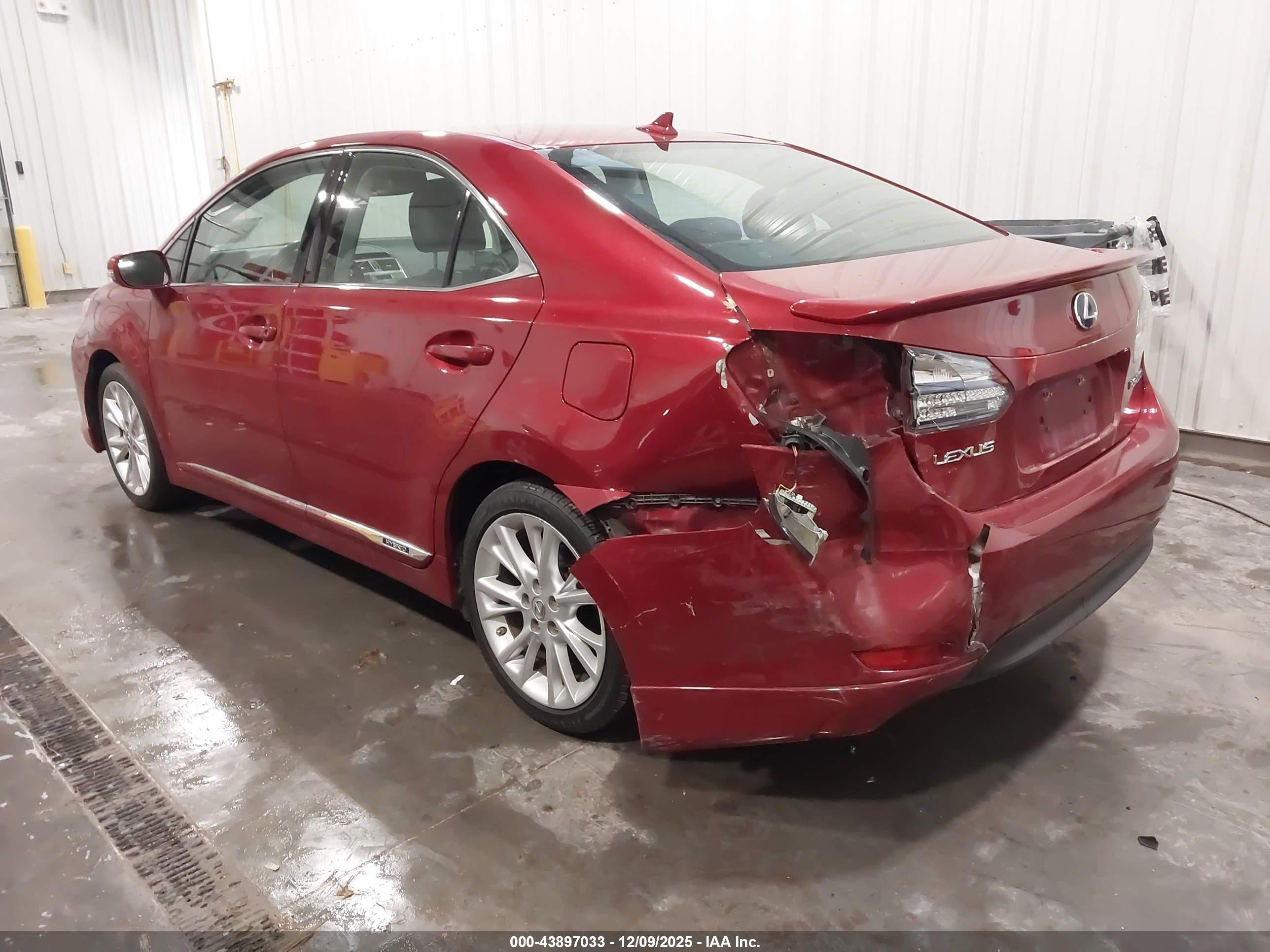 LEXUS HS image 6