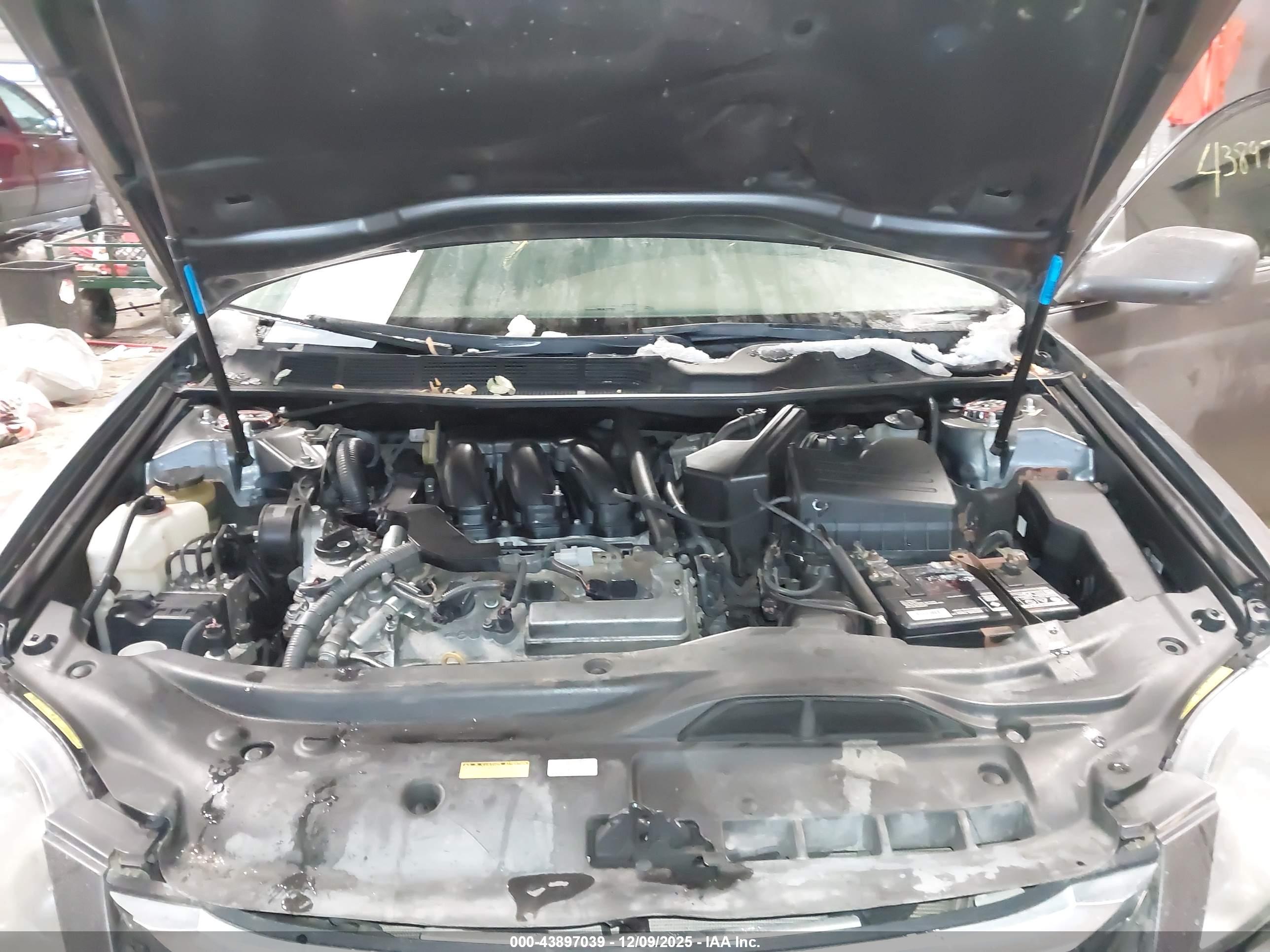 TOYOTA AVALON image 10