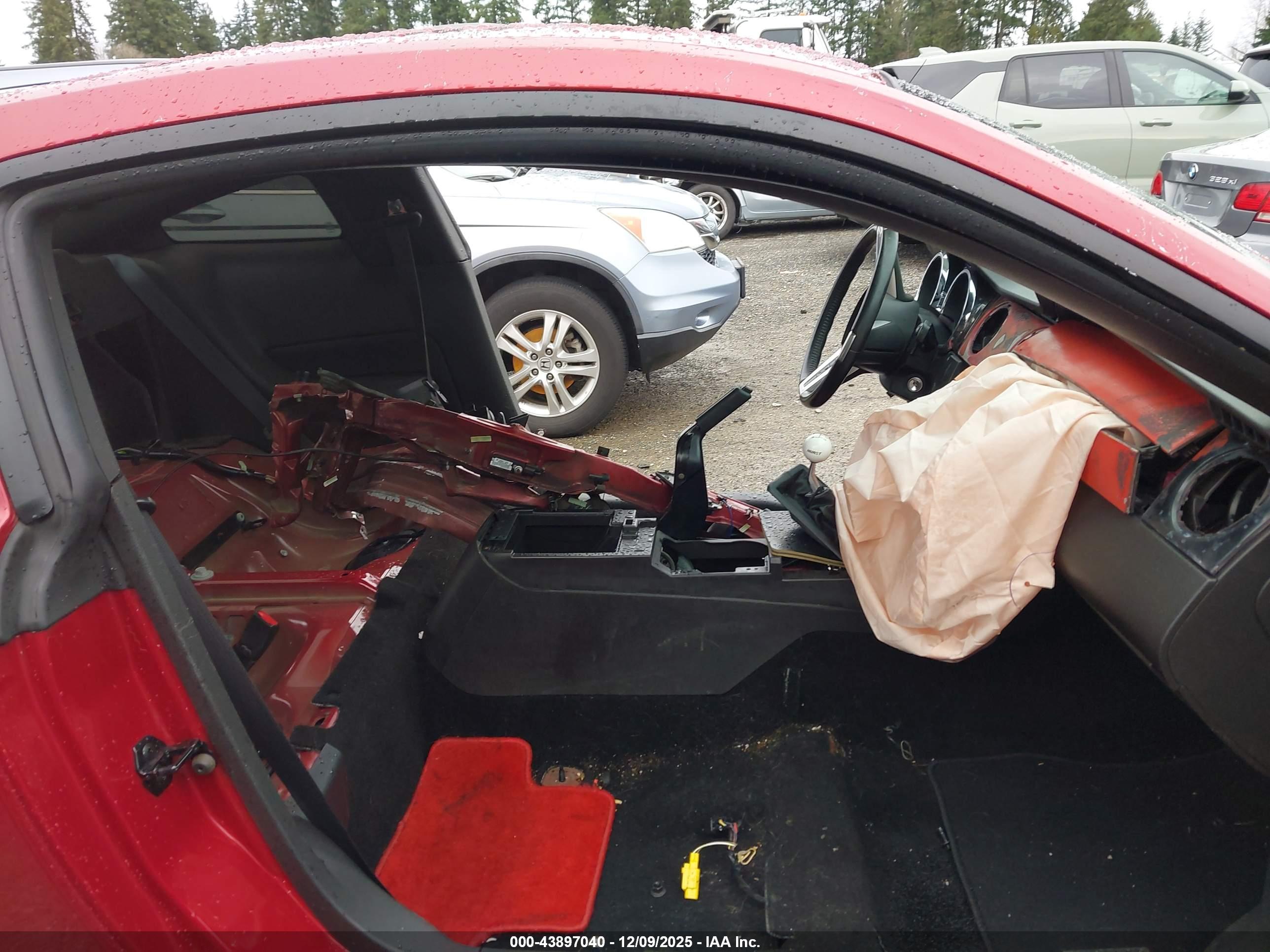 FORD MUSTANG image 5