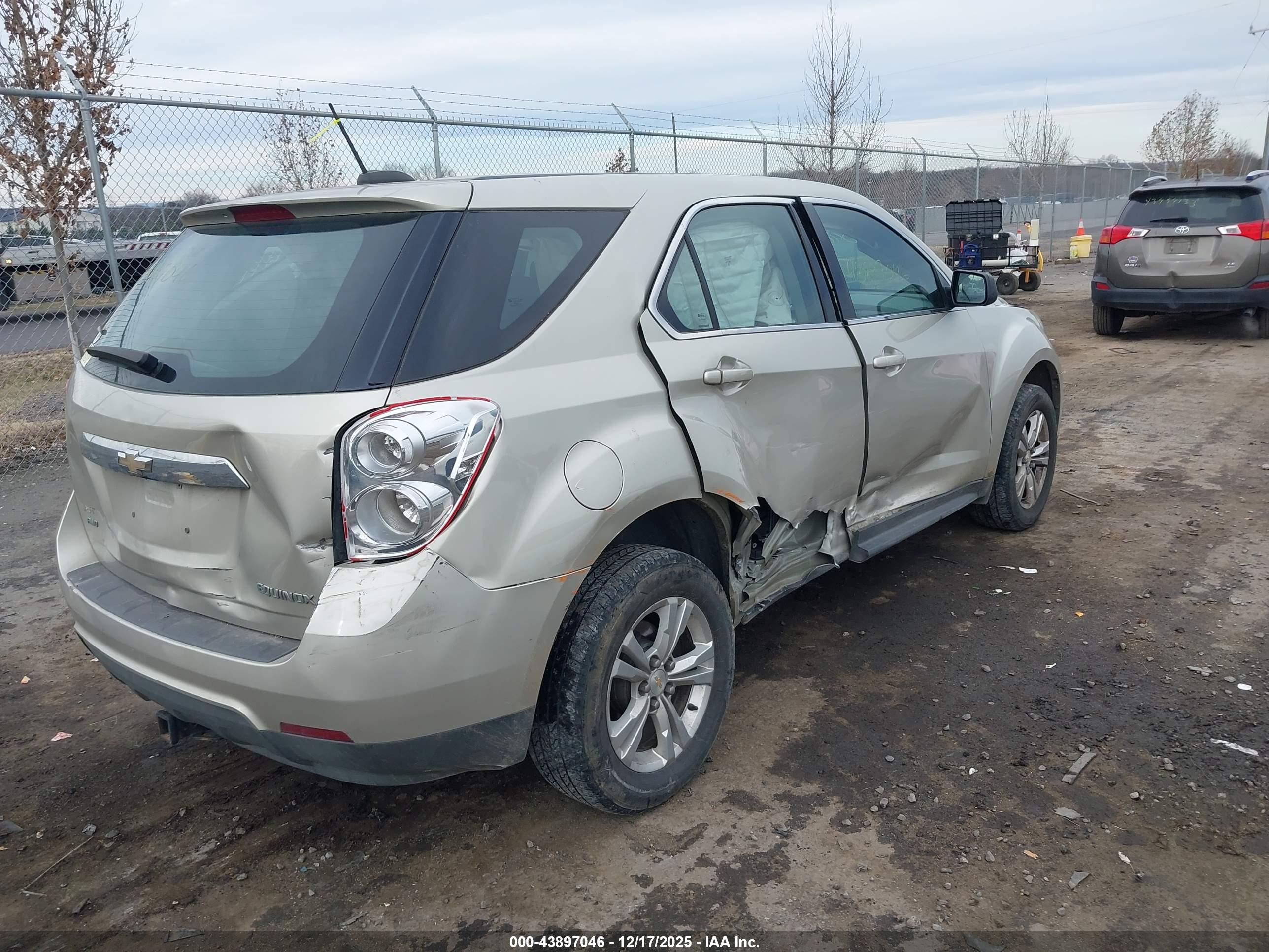 CHEVROLET EQUINOX image 4