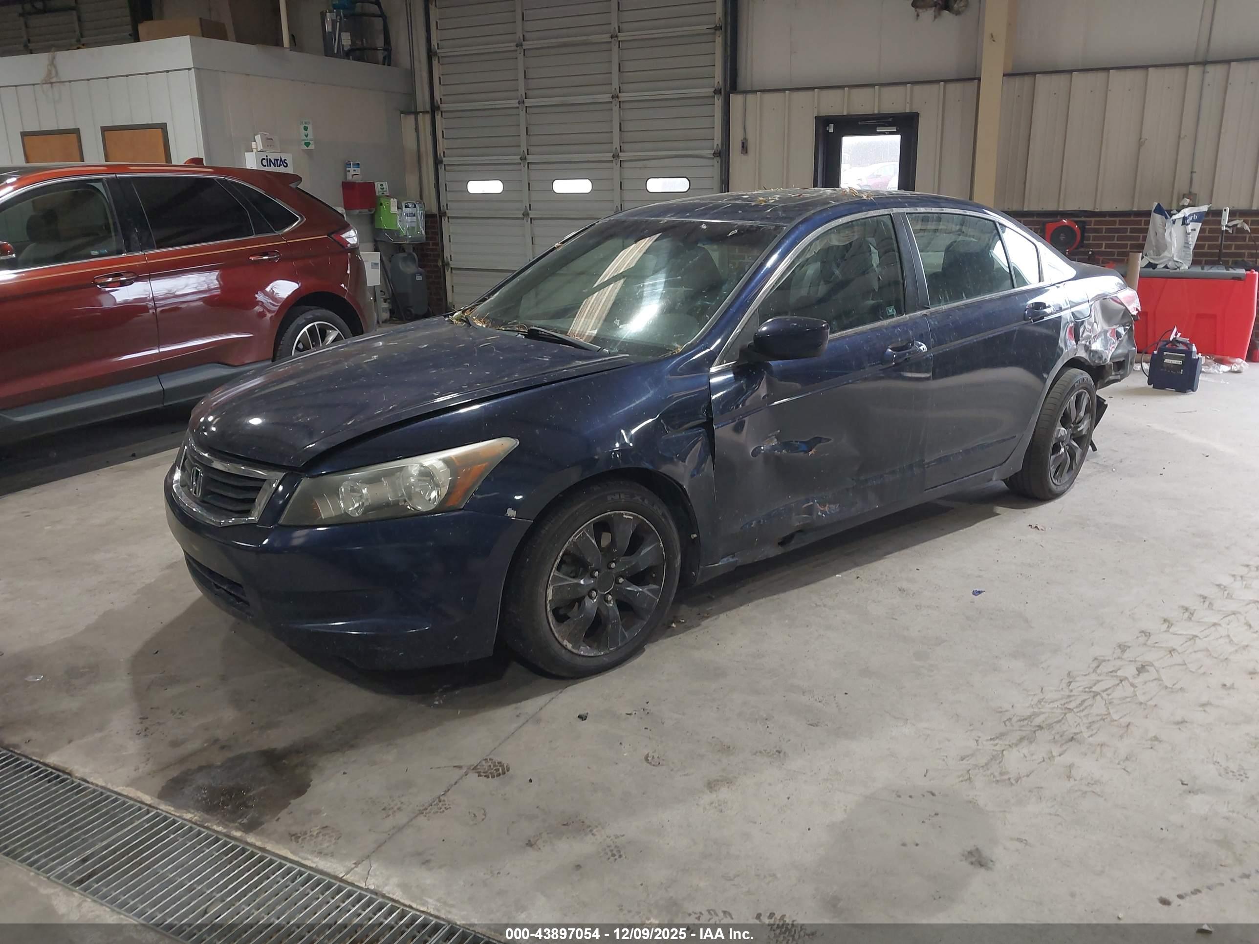 HONDA ACCORD image 2