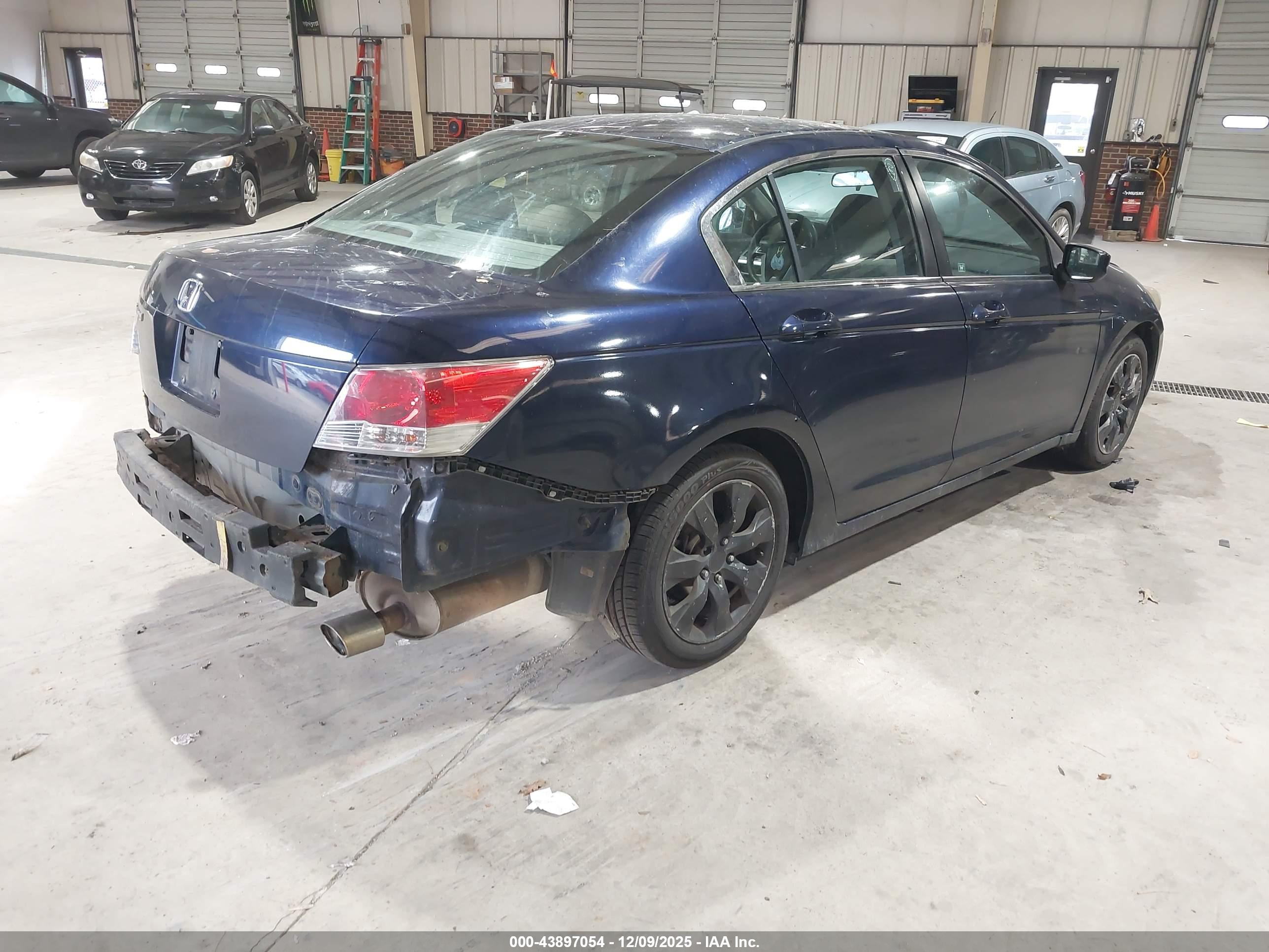 HONDA ACCORD image 4