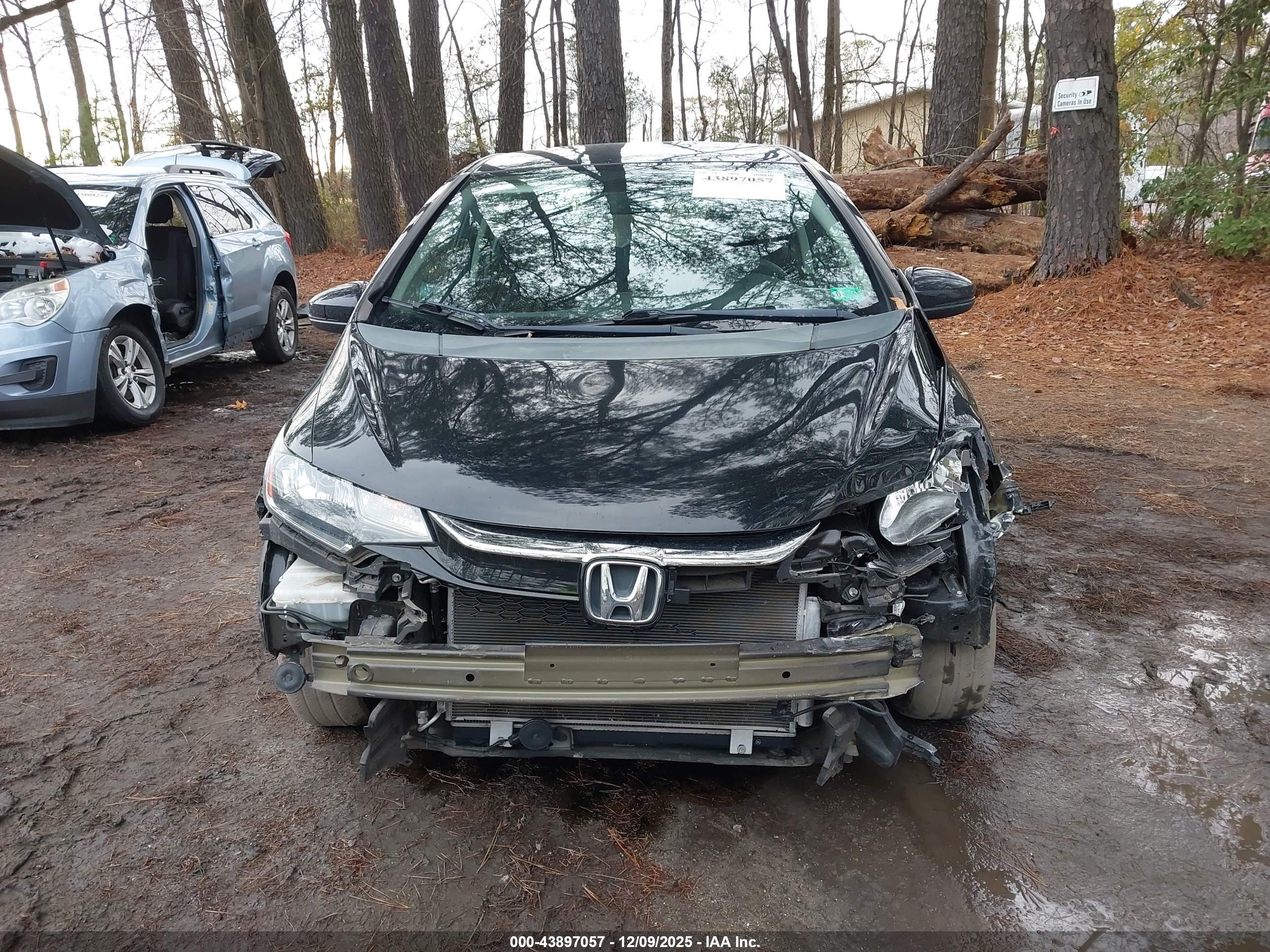 HONDA FIT image 6