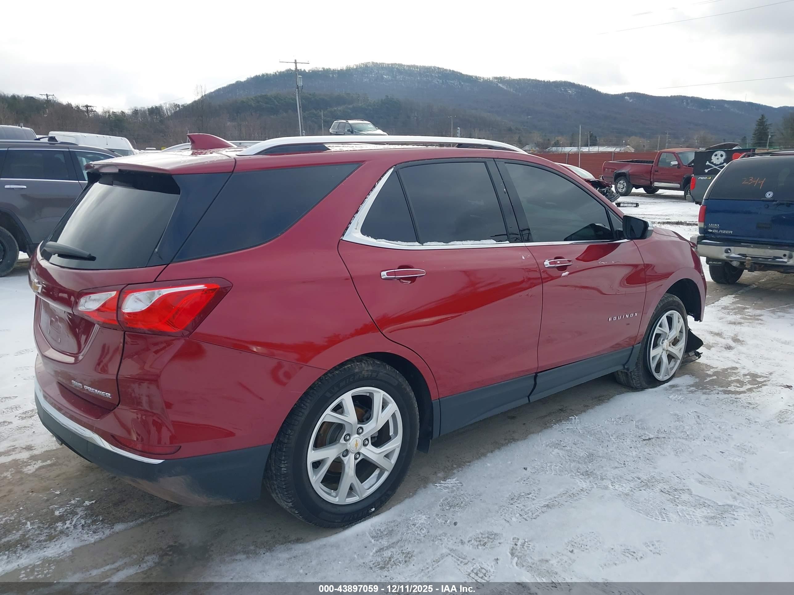 CHEVROLET EQUINOX image 4