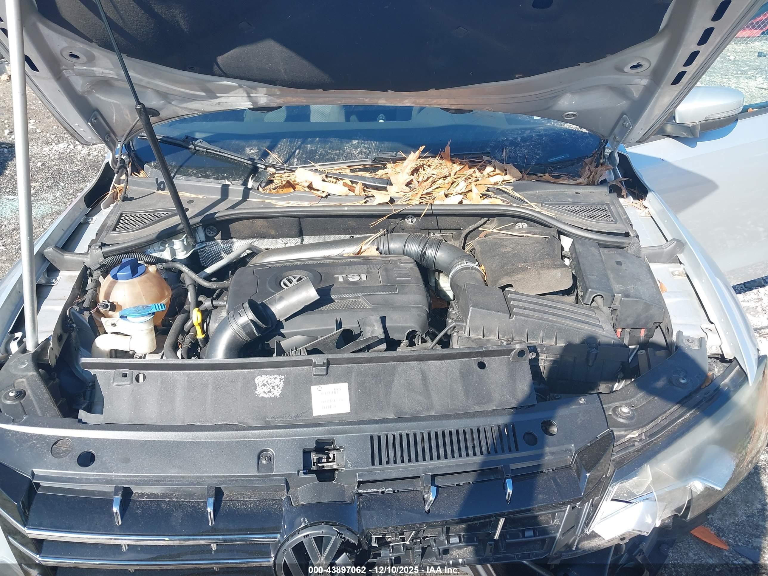 VOLKSWAGEN PASSAT image 10