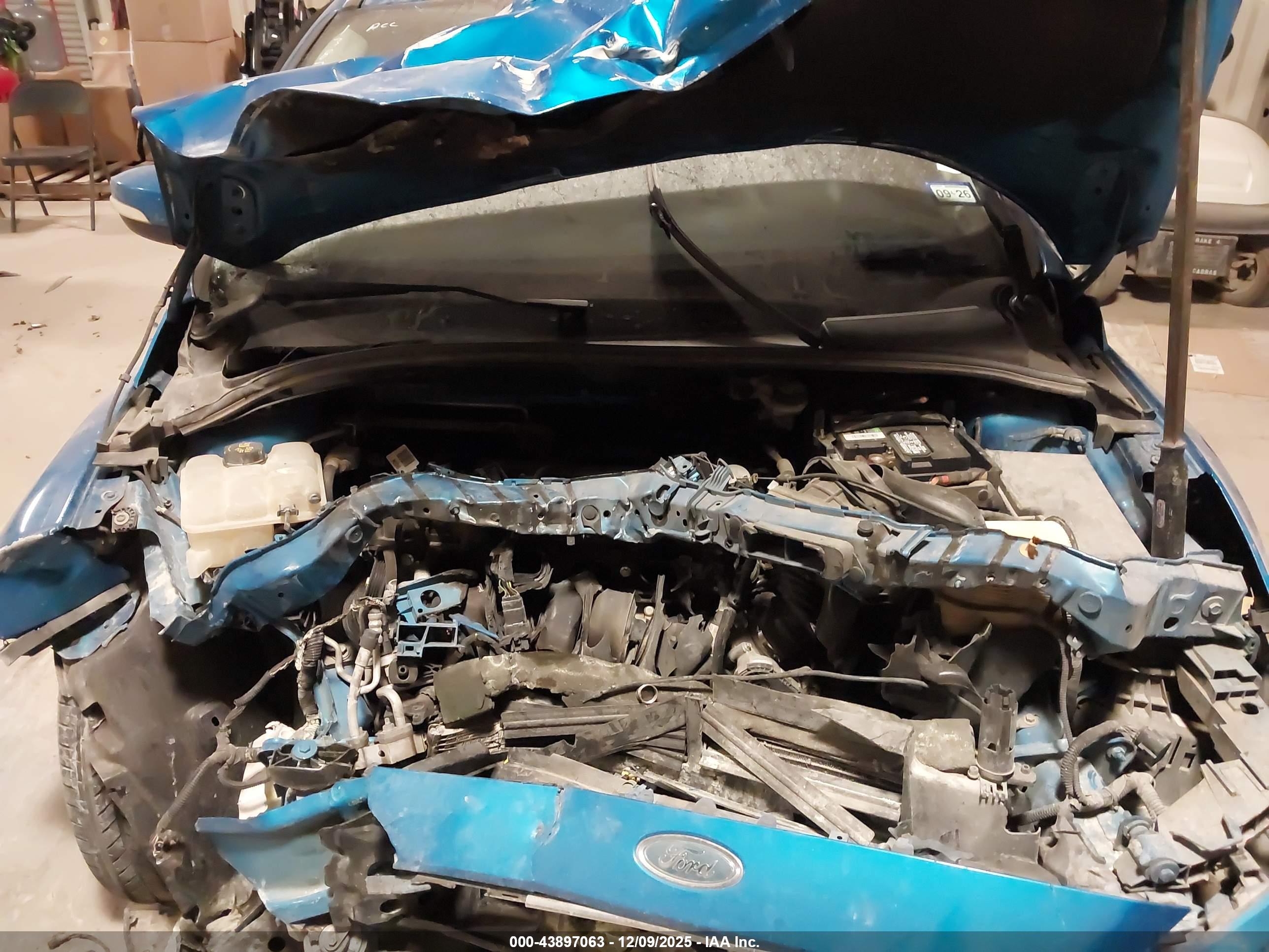 FORD FOCUS image 10