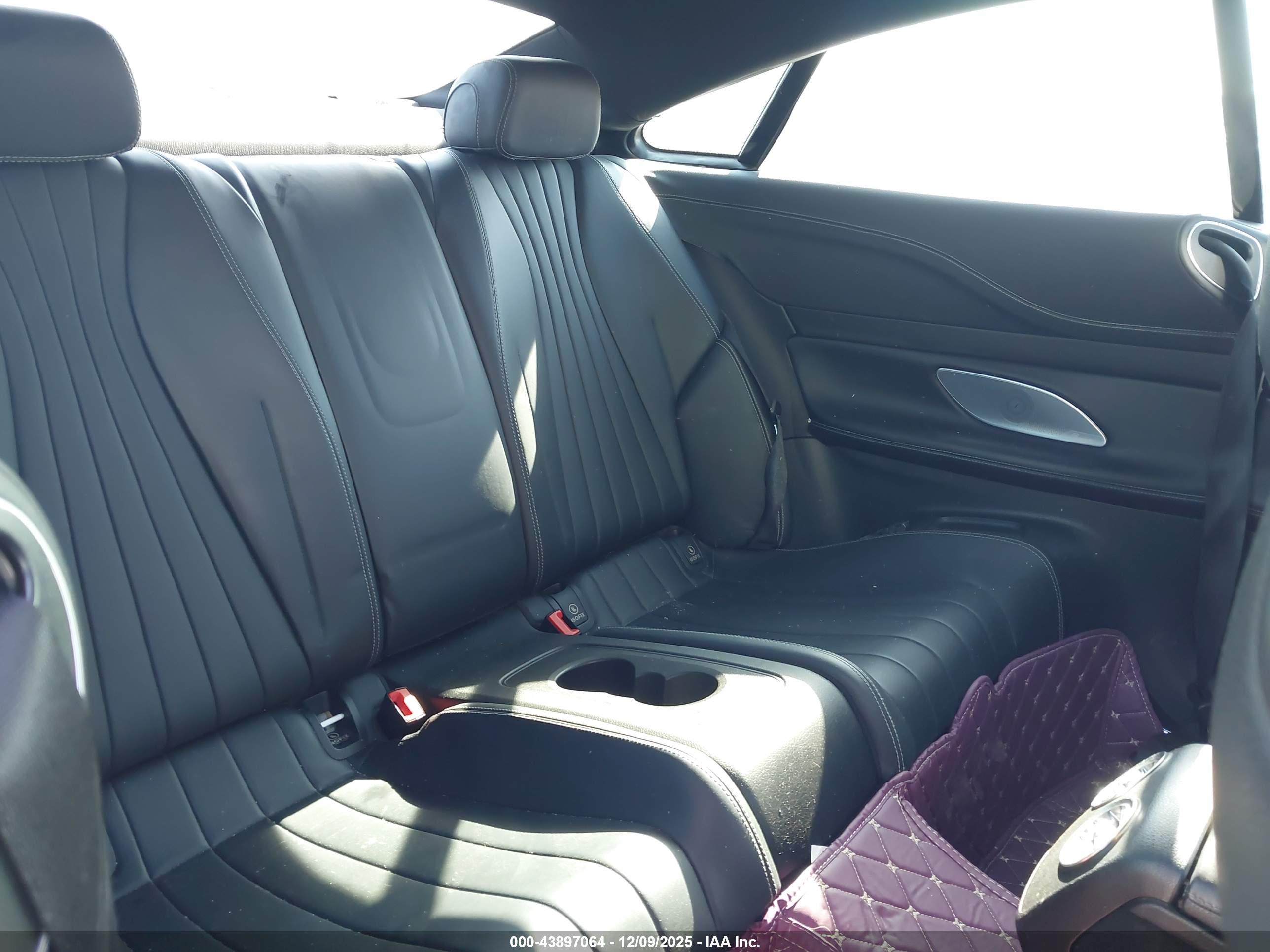 MERCEDES-BENZ E image 8