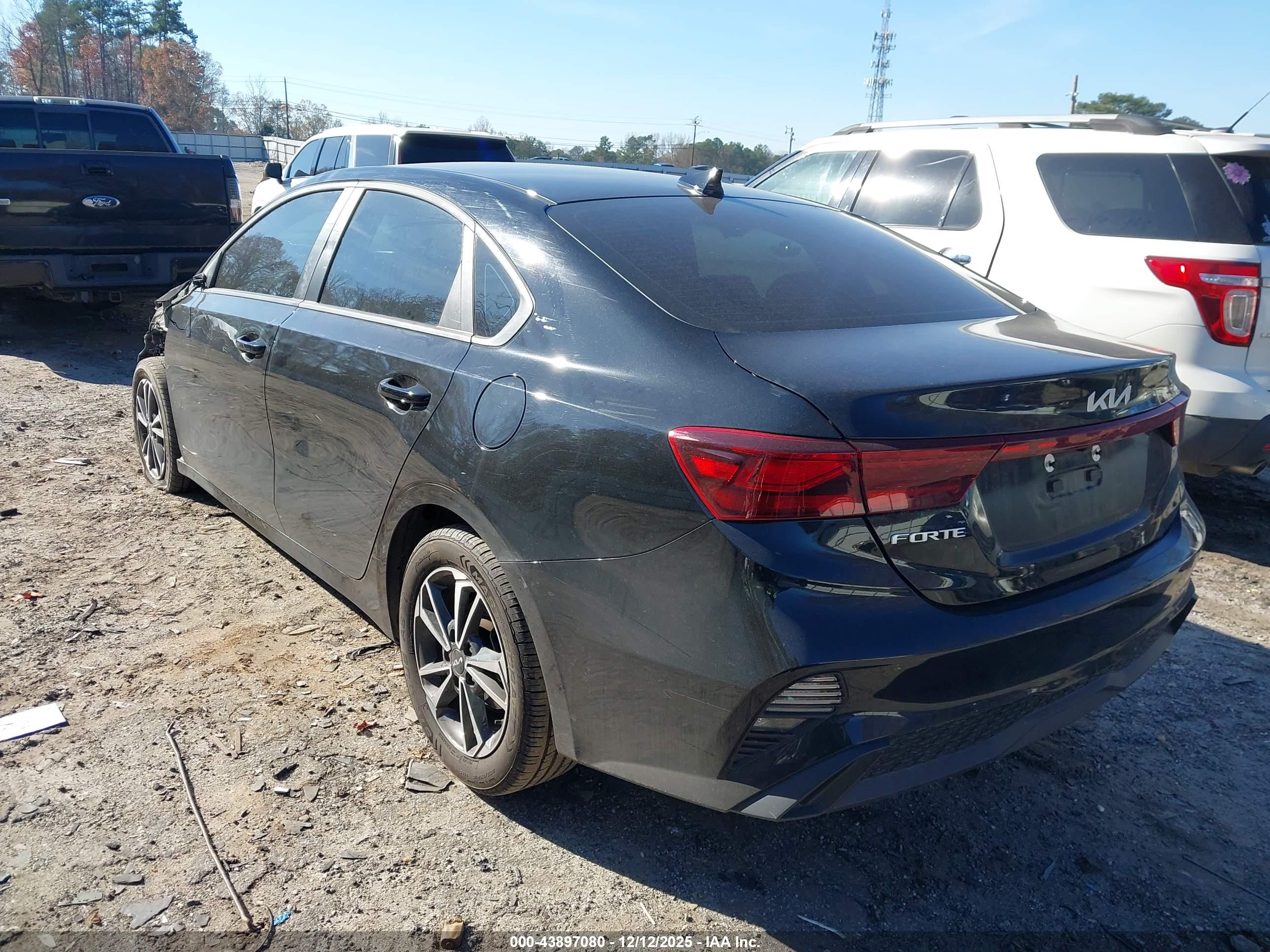 KIA FORTE image 3
