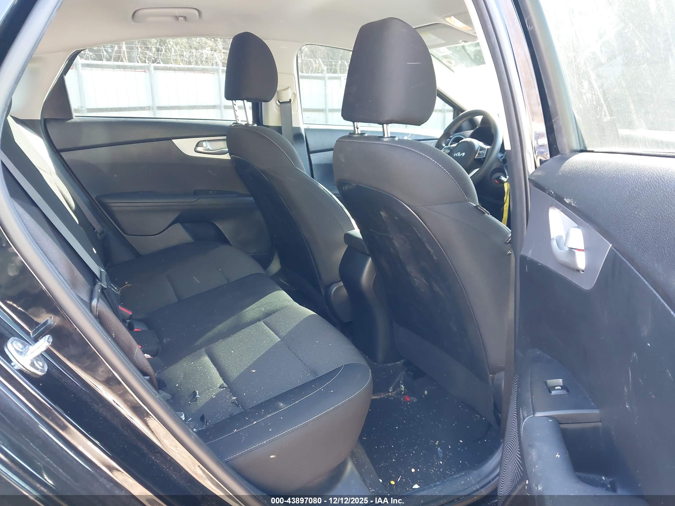 KIA FORTE image 8