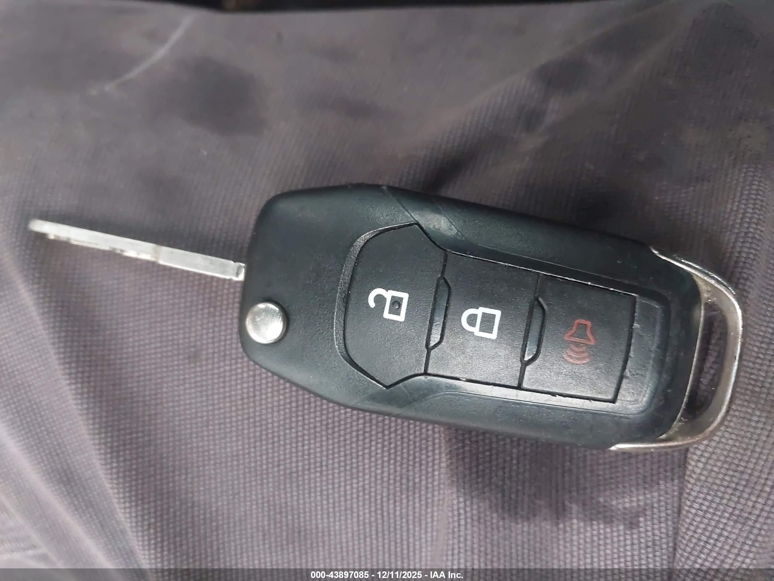 FORD EXPLORER image 11