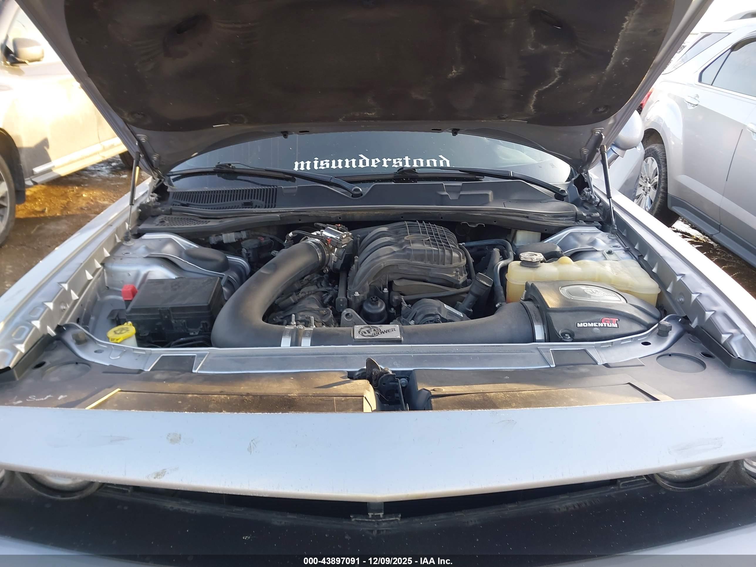 DODGE CHALLENGER image 10