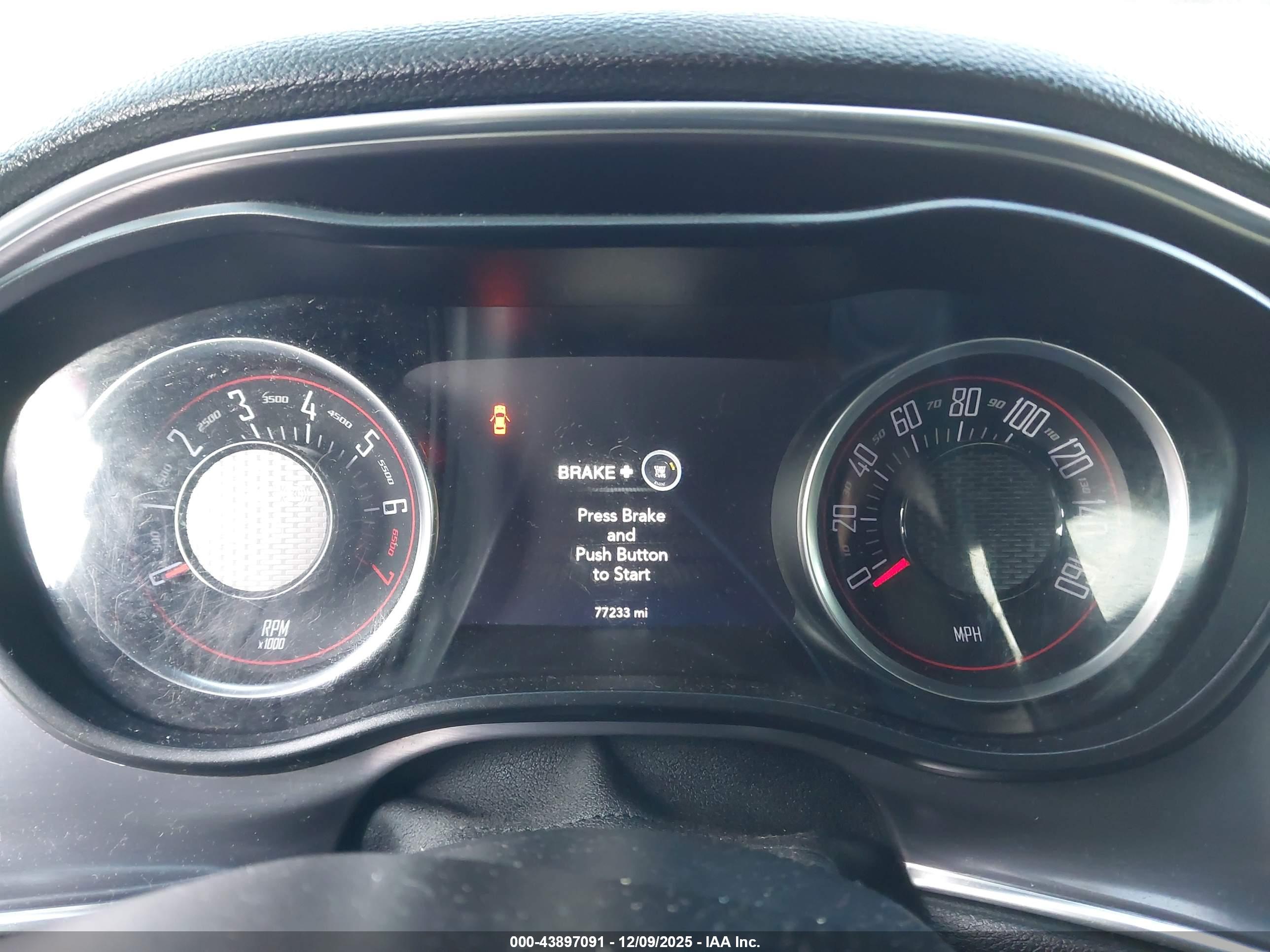 DODGE CHALLENGER image 7