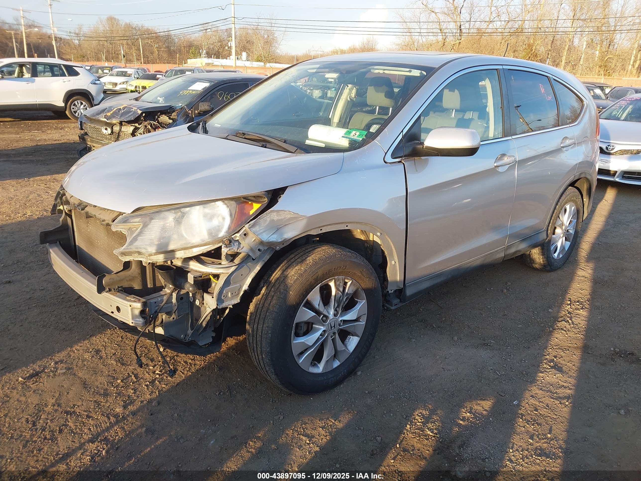 HONDA CR-V image 2
