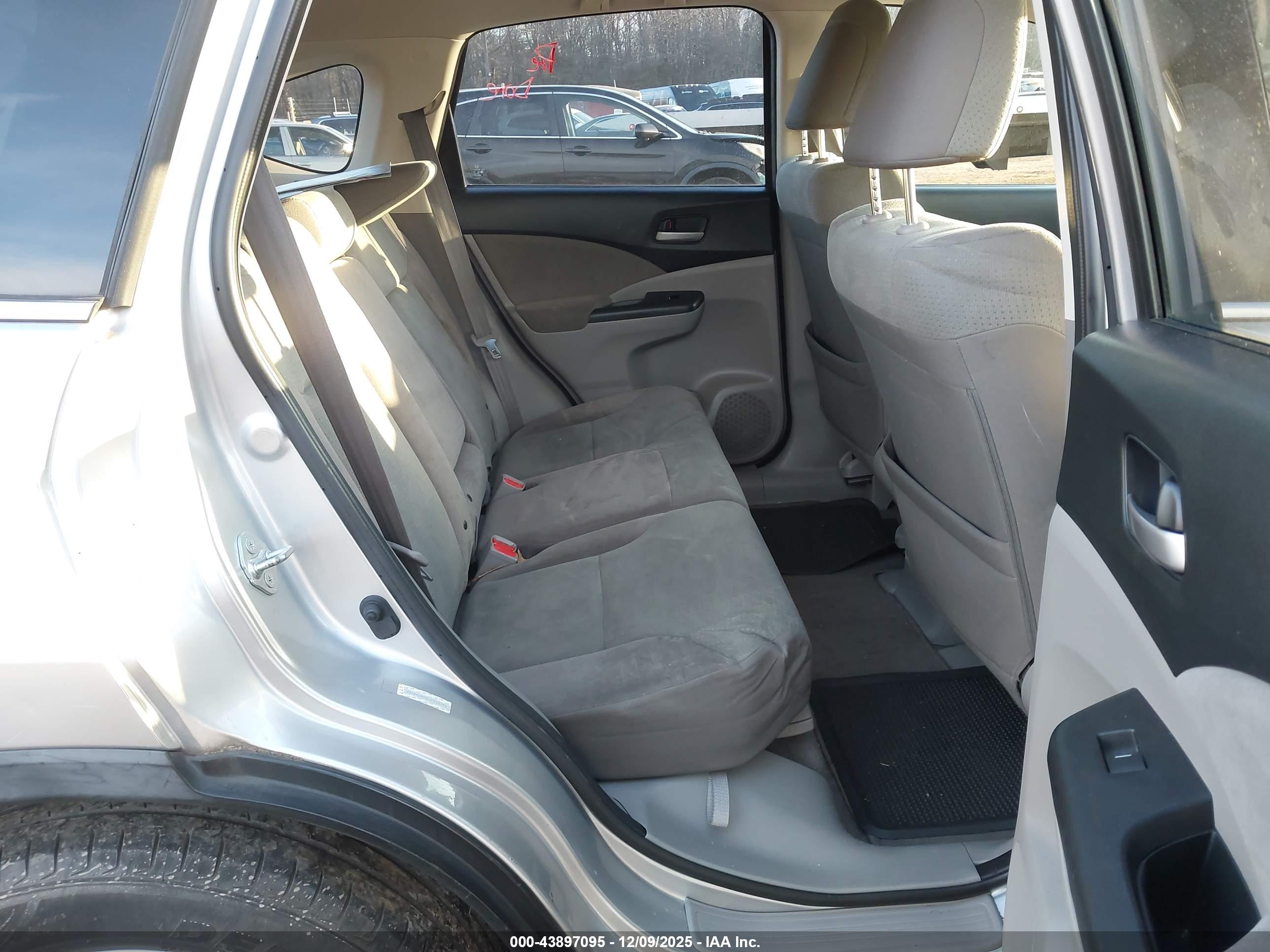 HONDA CR-V image 8