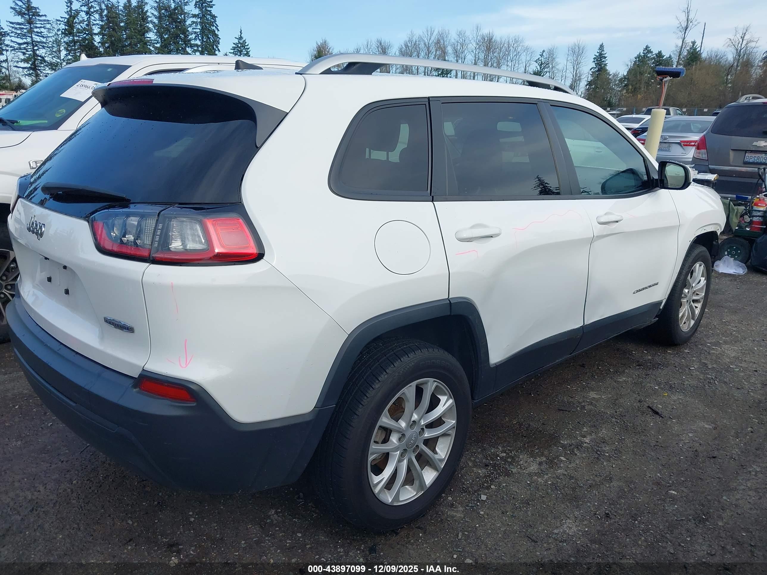 JEEP CHEROKEE image 4