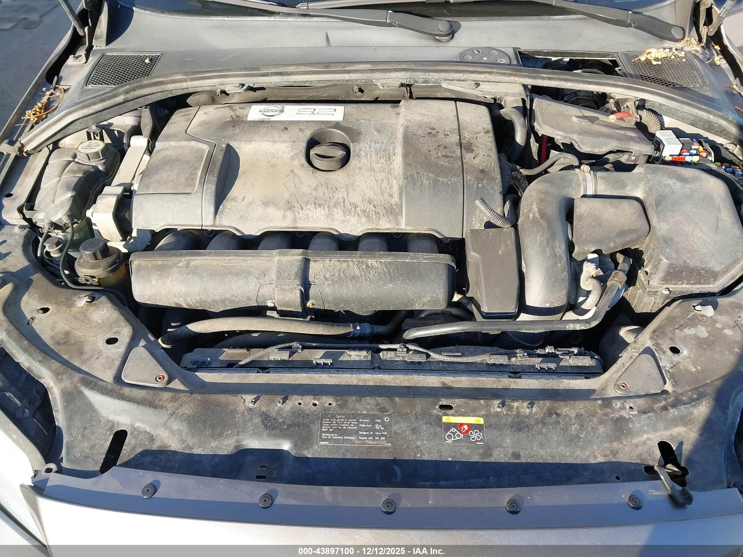 VOLVO S80 image 10