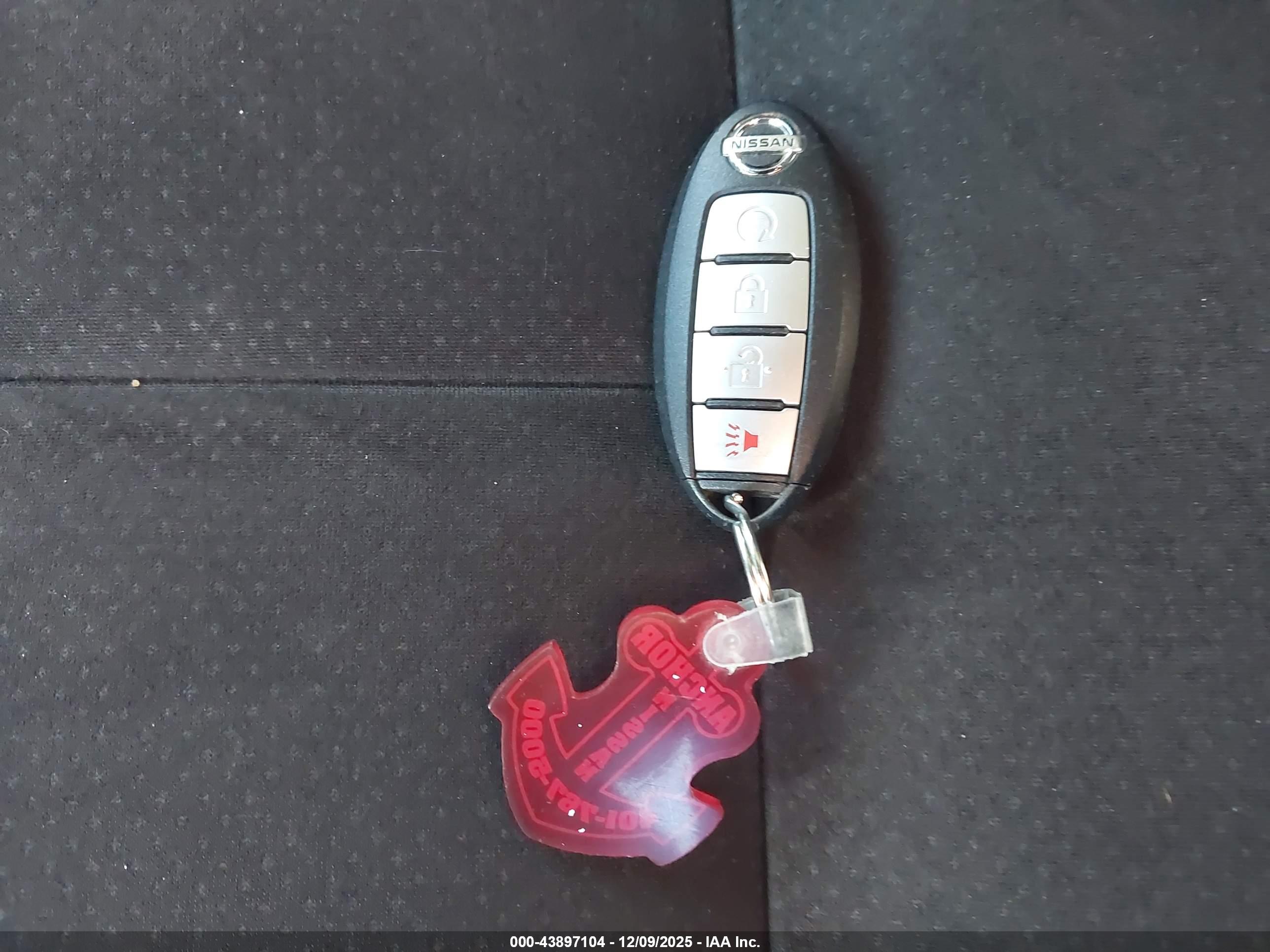 NISSAN MURANO image 11