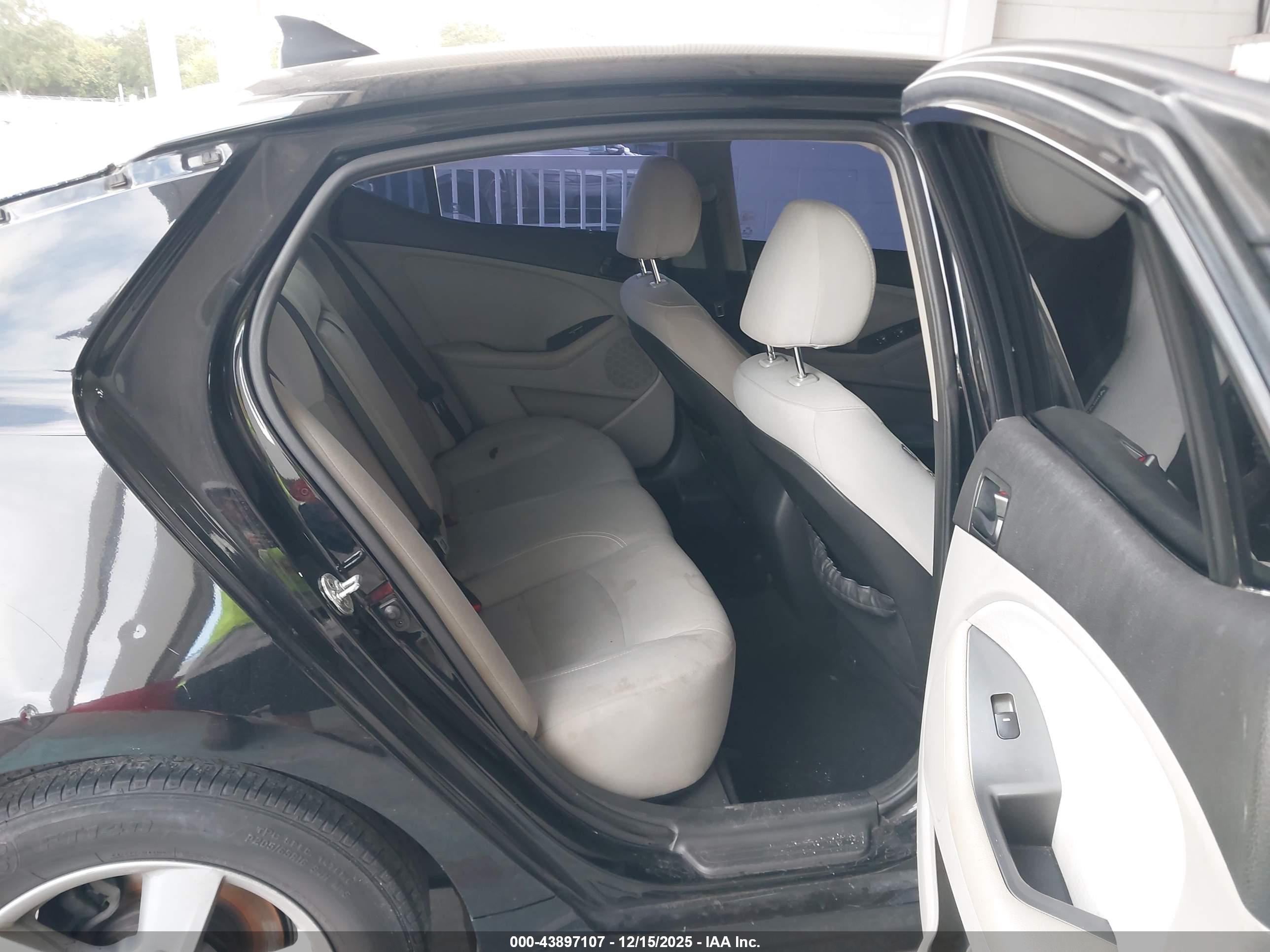 KIA OPTIMA image 8