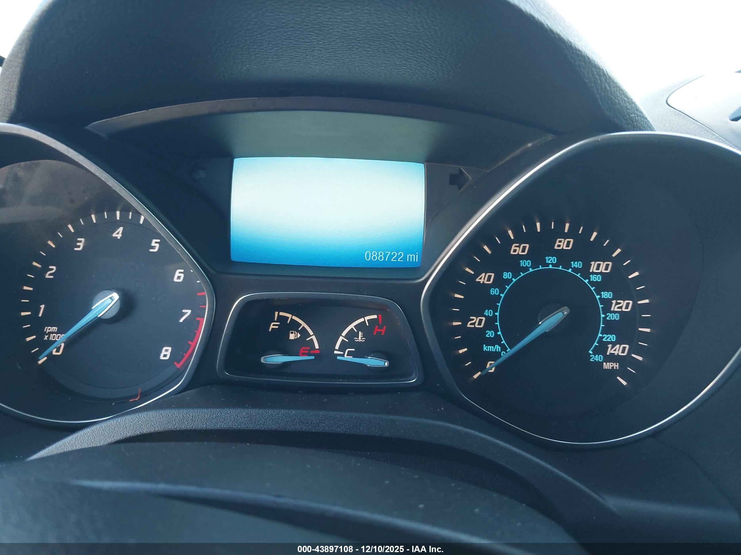 FORD ESCAPE image 7