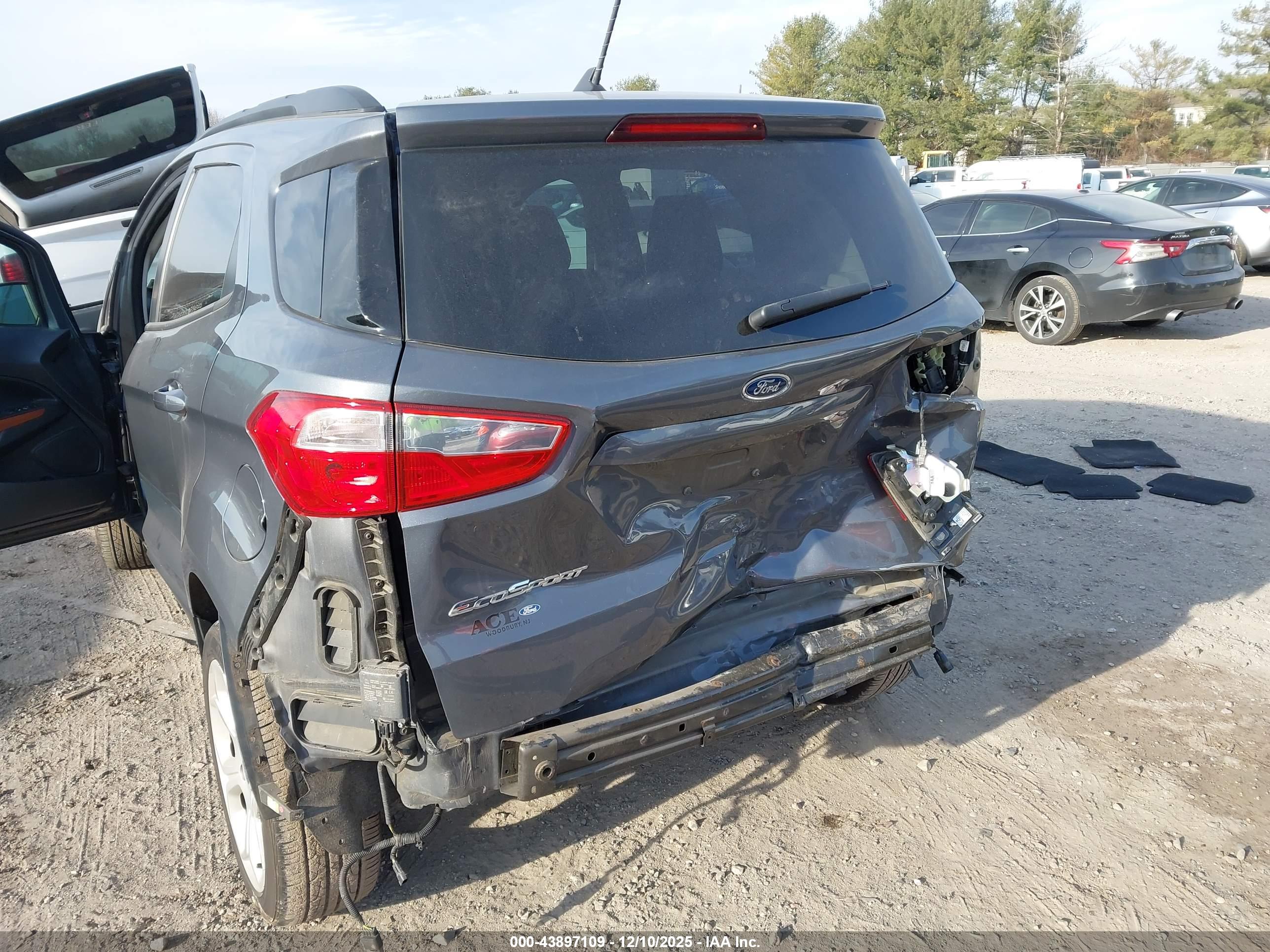 FORD ECOSPORT image 6