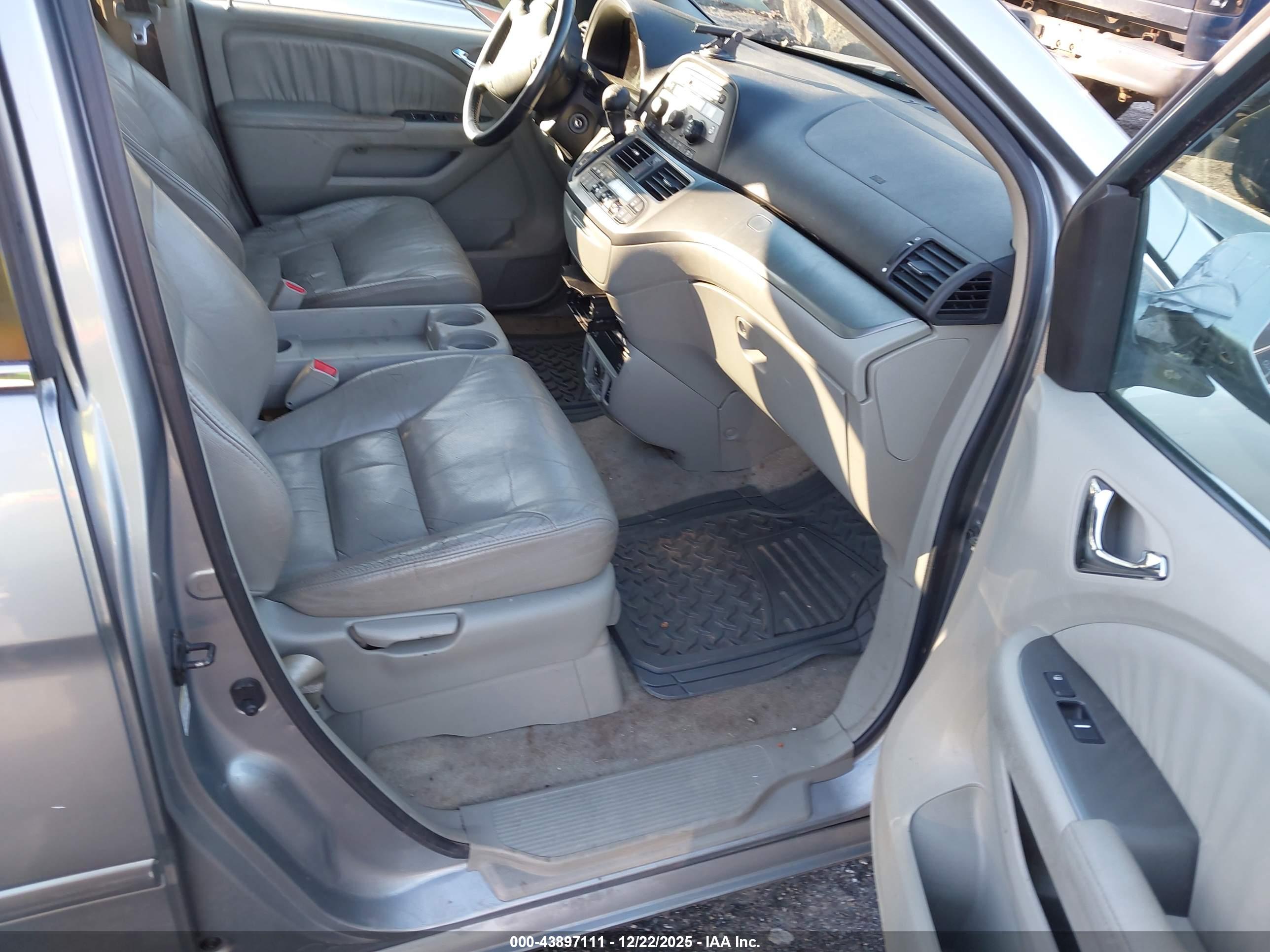 HONDA ODYSSEY image 5
