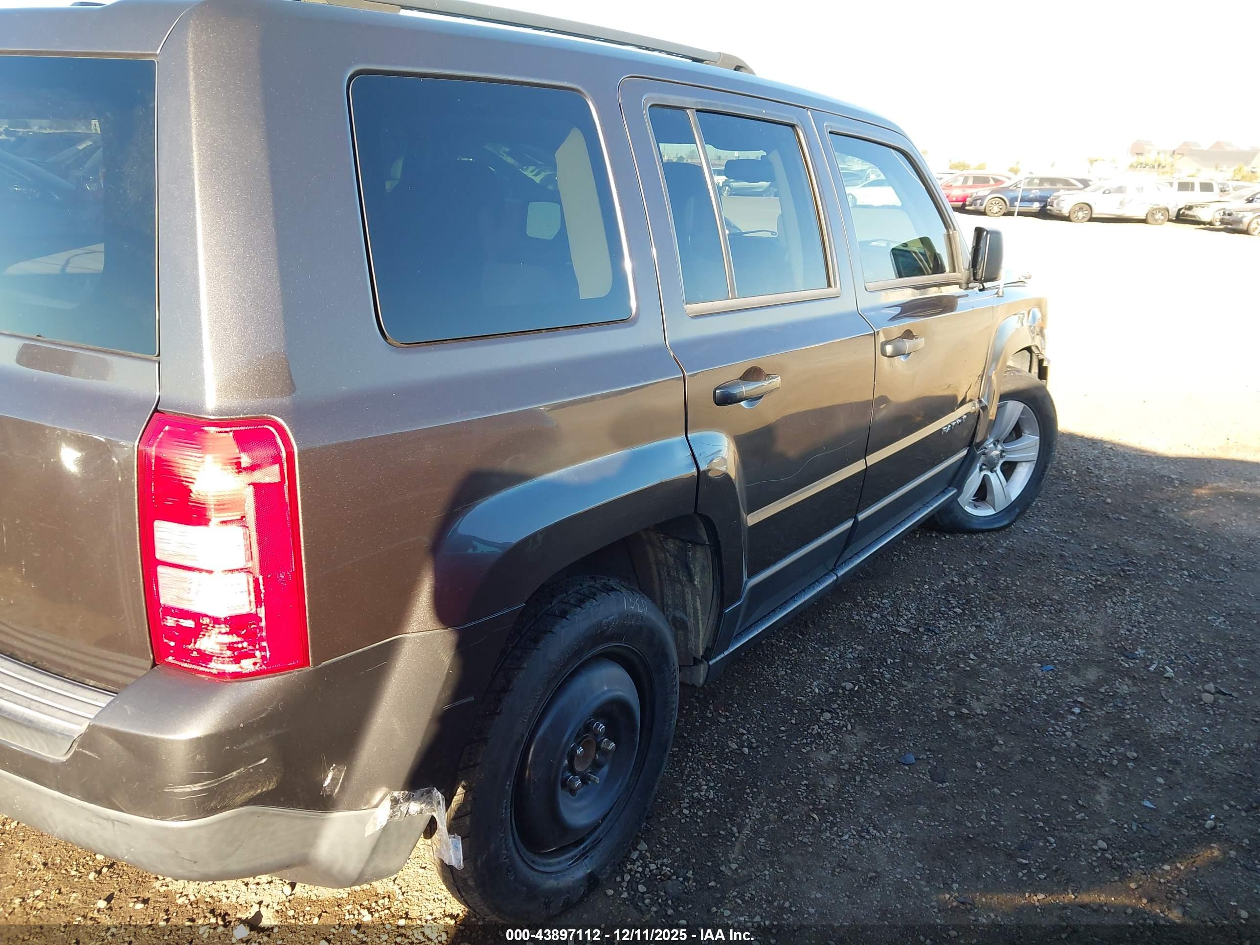JEEP PATRIOT image 6