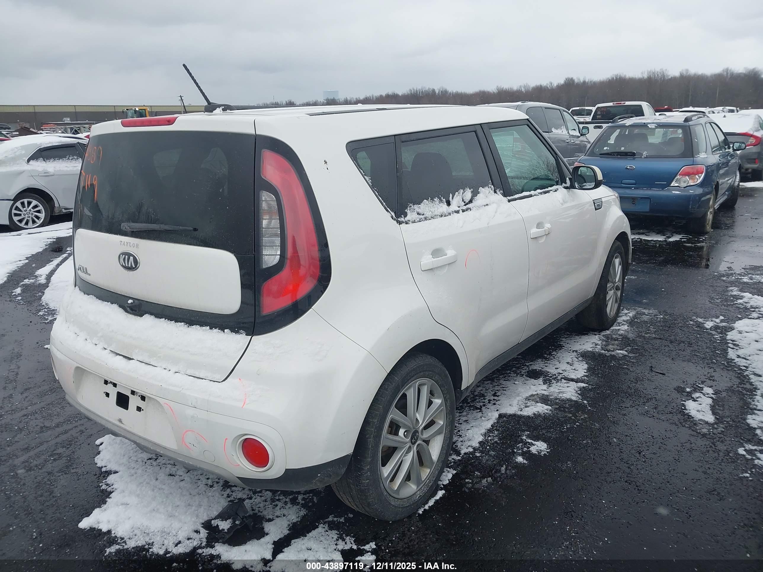KIA SOUL image 4