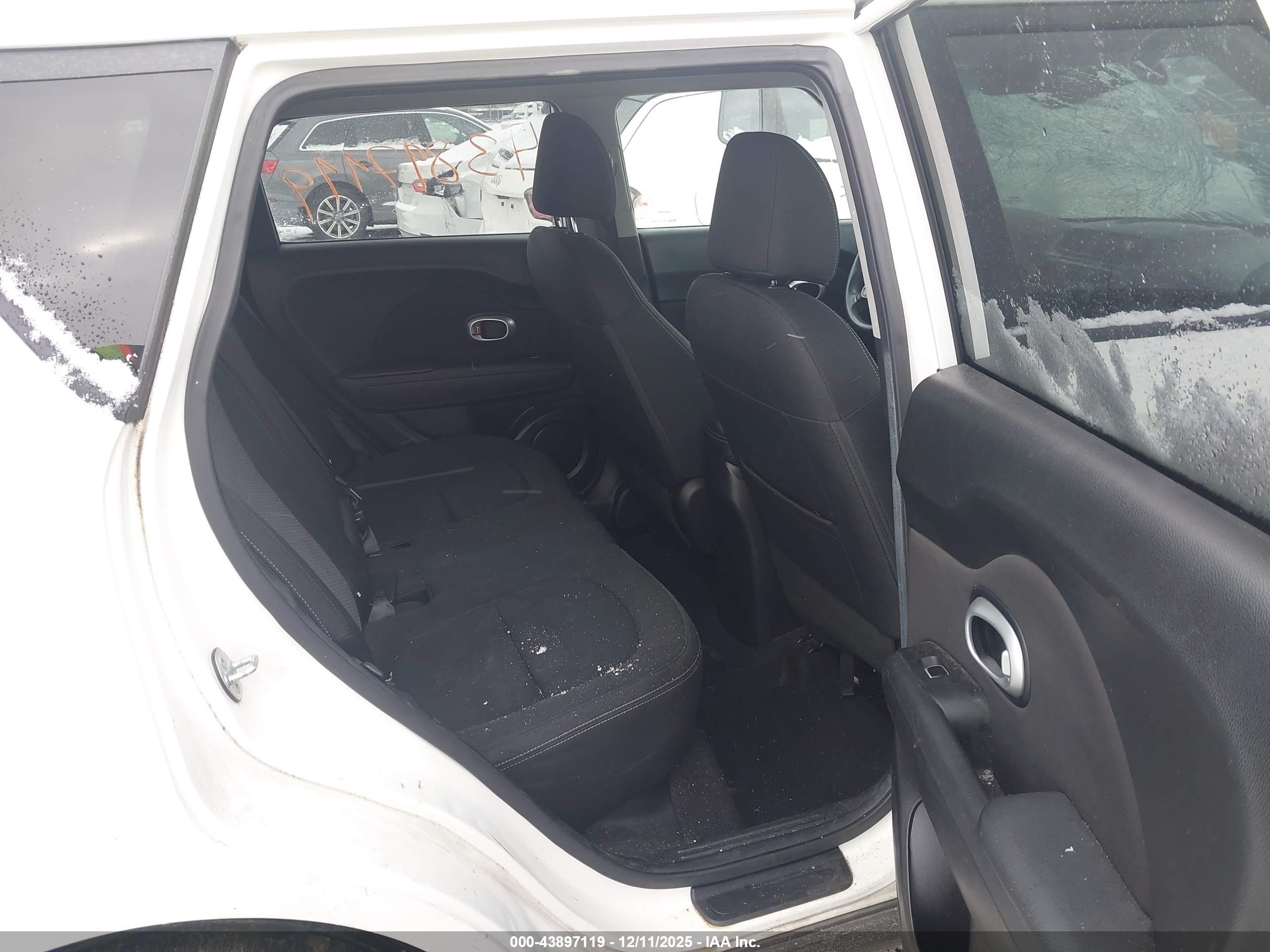 KIA SOUL image 8