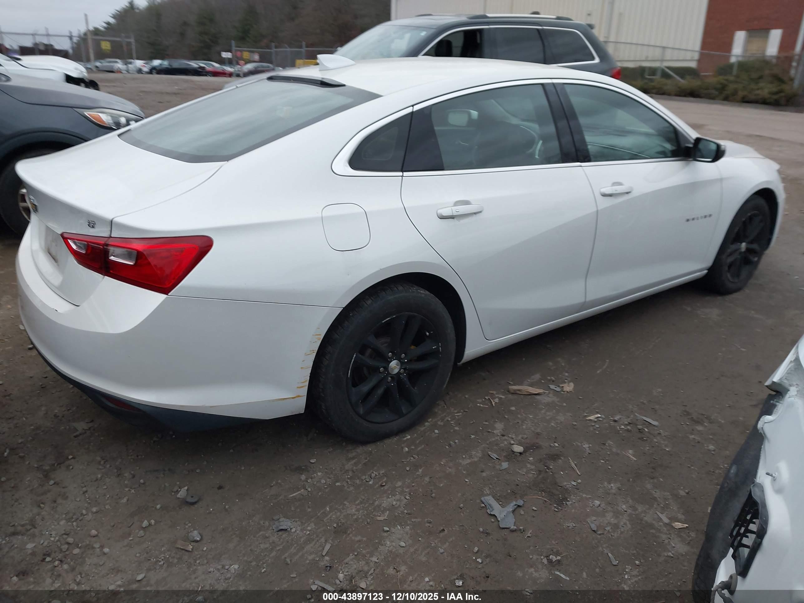 CHEVROLET MALIBU image 4
