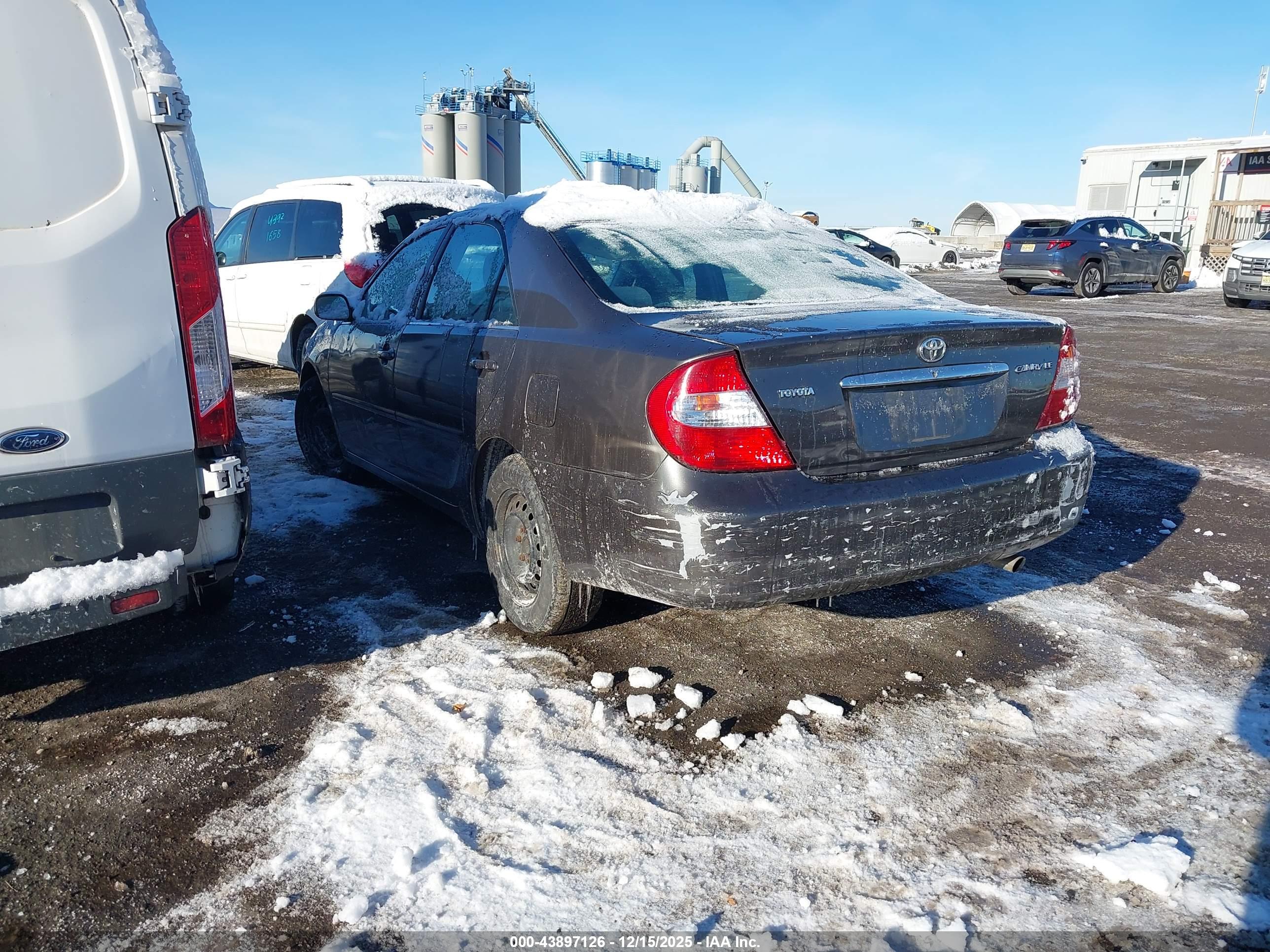 TOYOTA CAMRY image 3