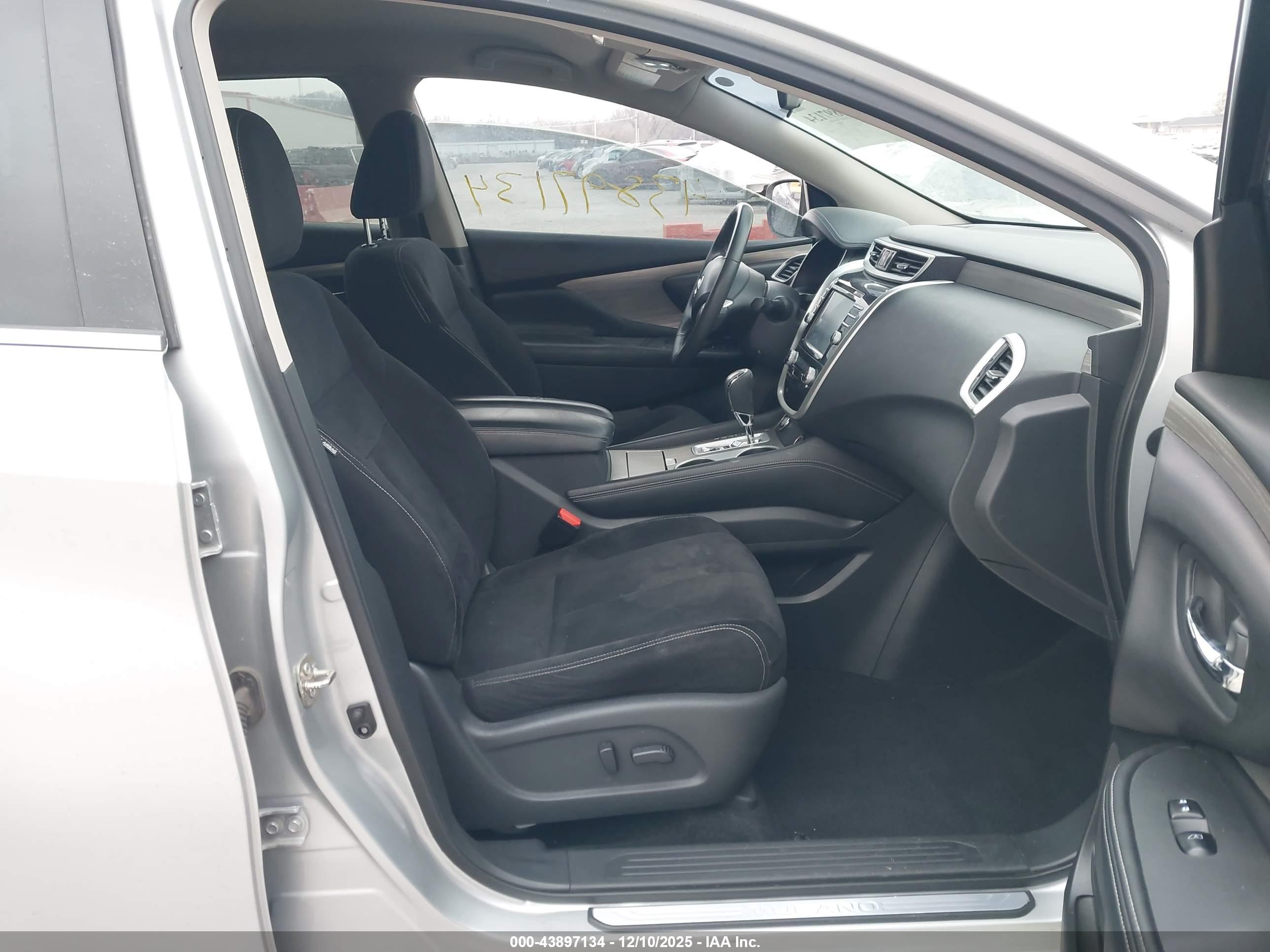 NISSAN MURANO image 5