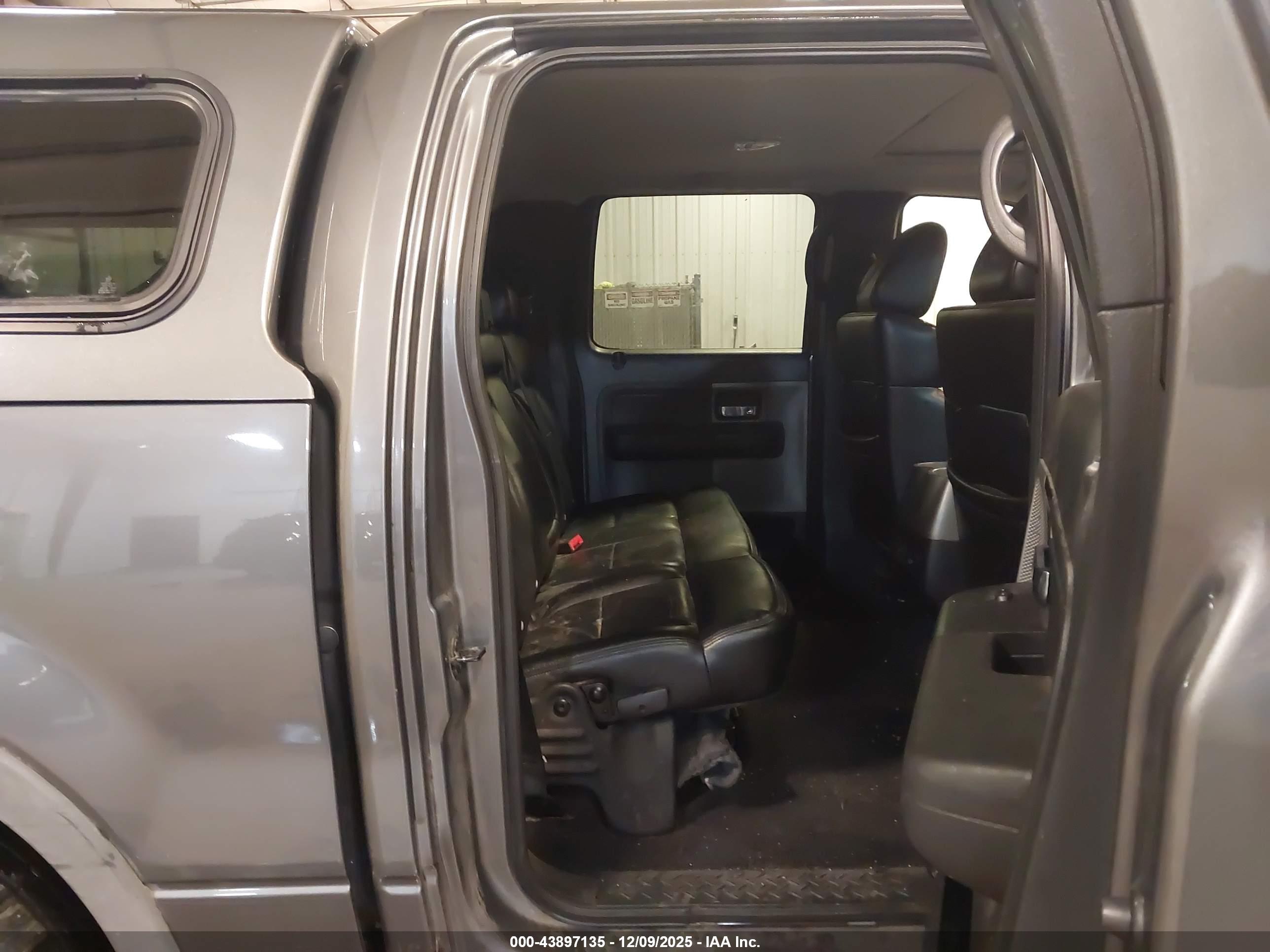 FORD F-150 image 8