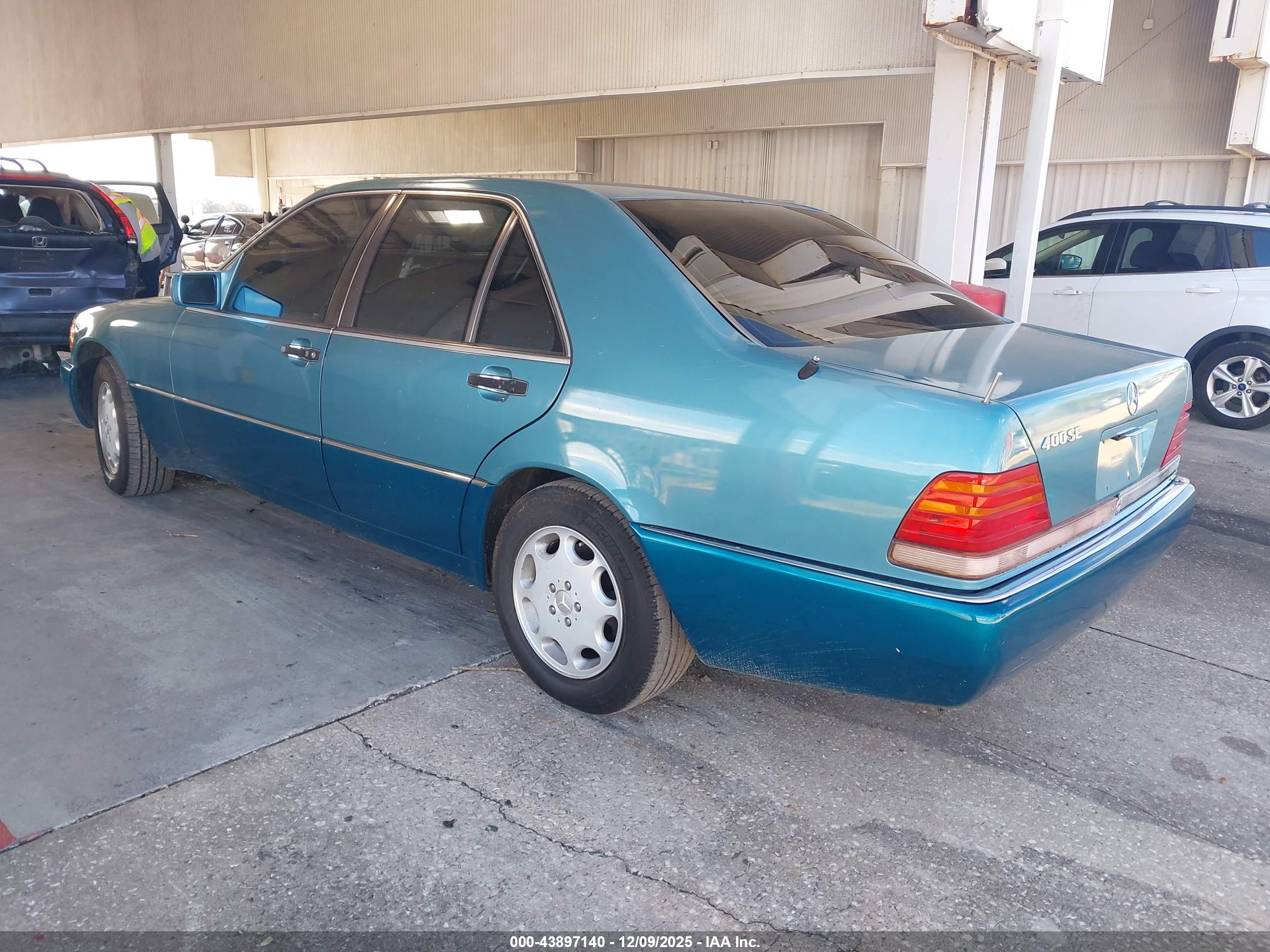 MERCEDES-BENZ 400 image 3