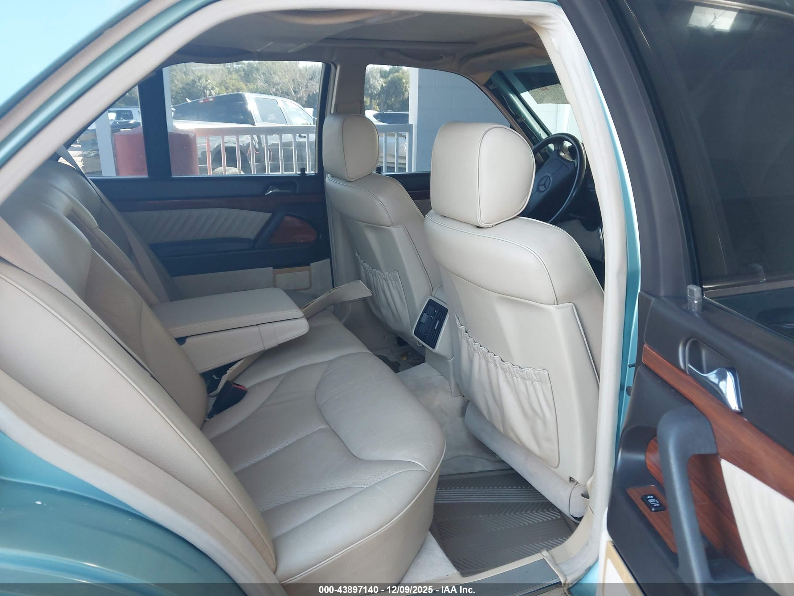MERCEDES-BENZ 400 image 8