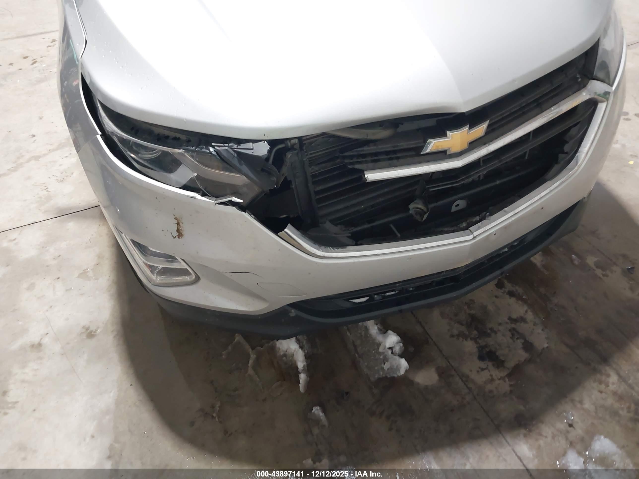 CHEVROLET EQUINOX image 6