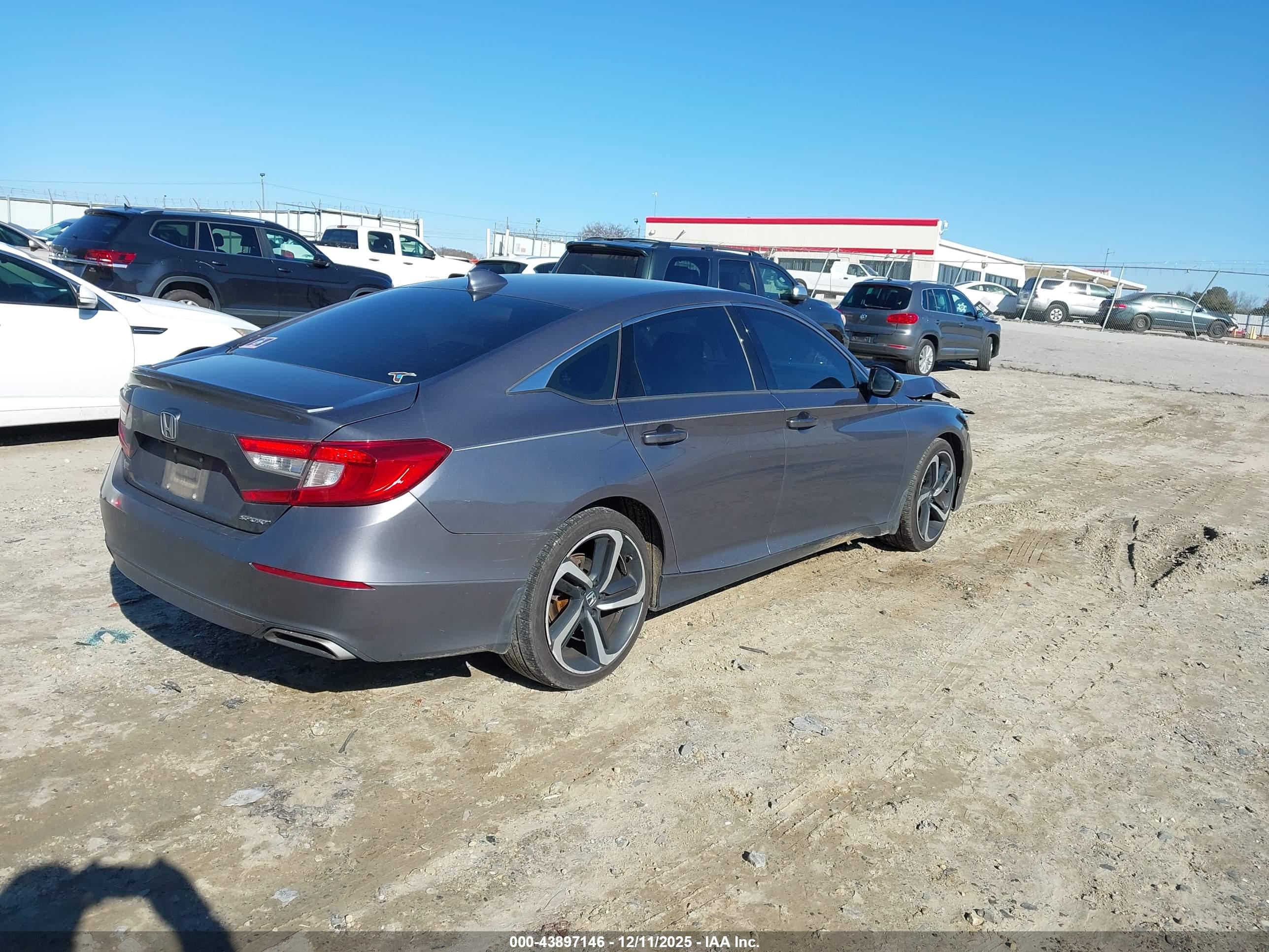 HONDA ACCORD image 4