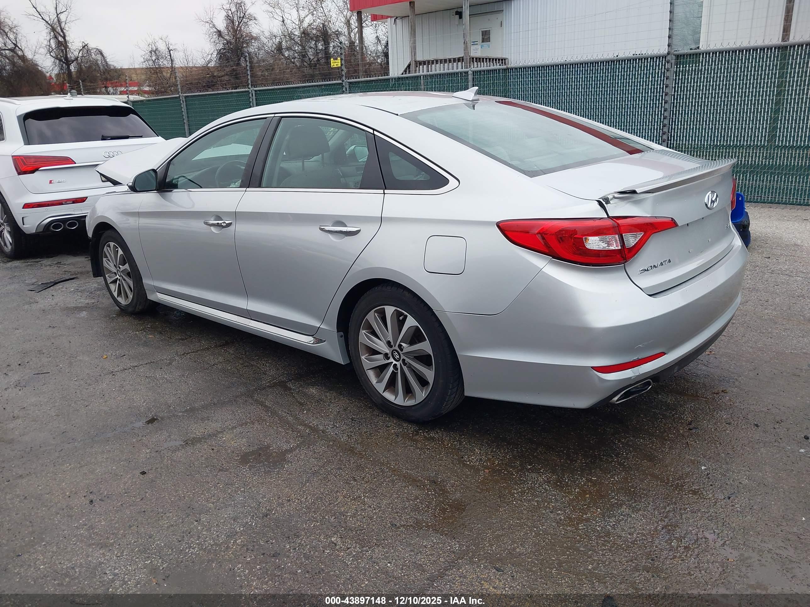 HYUNDAI SONATA image 3