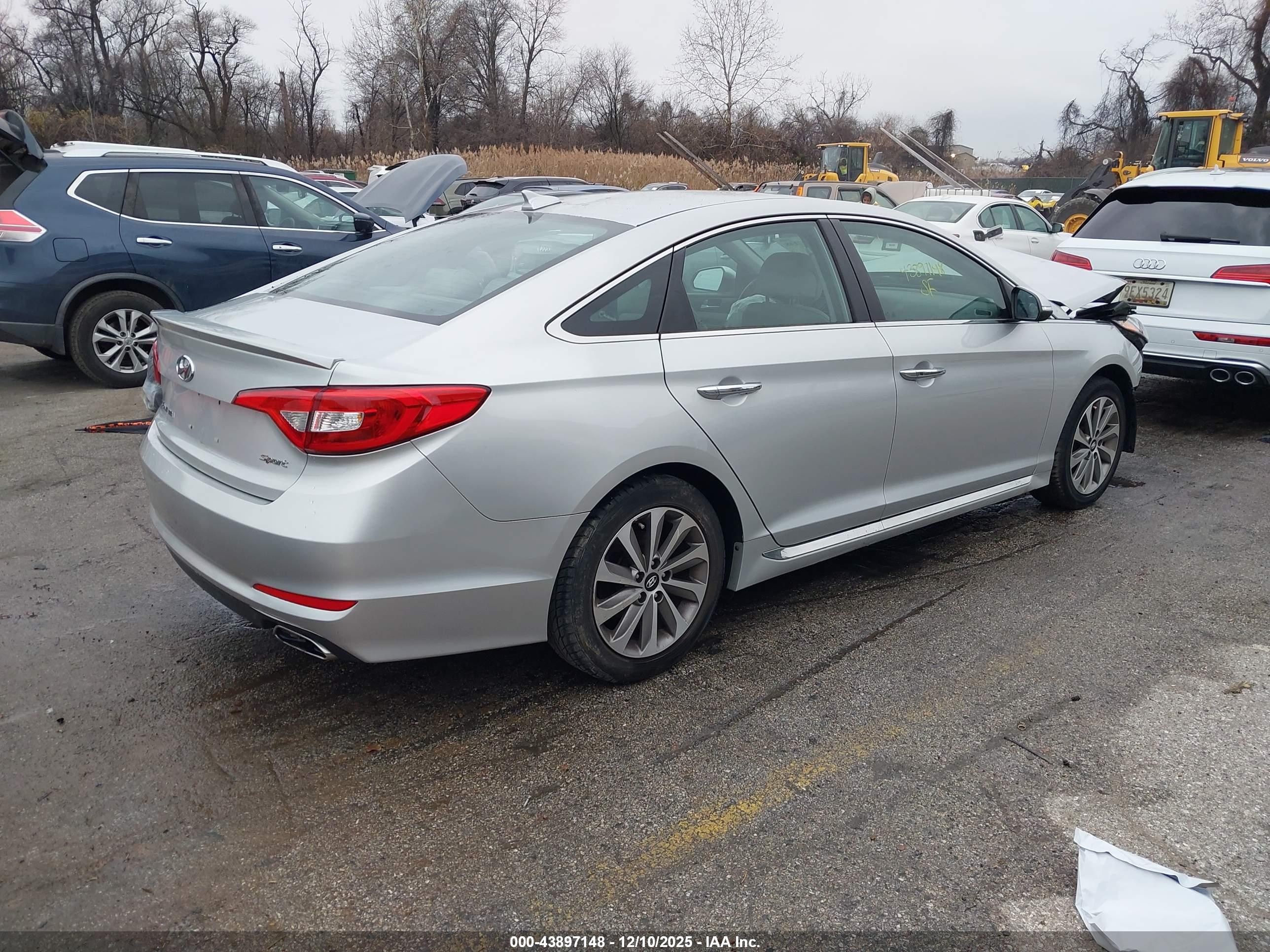 HYUNDAI SONATA image 4