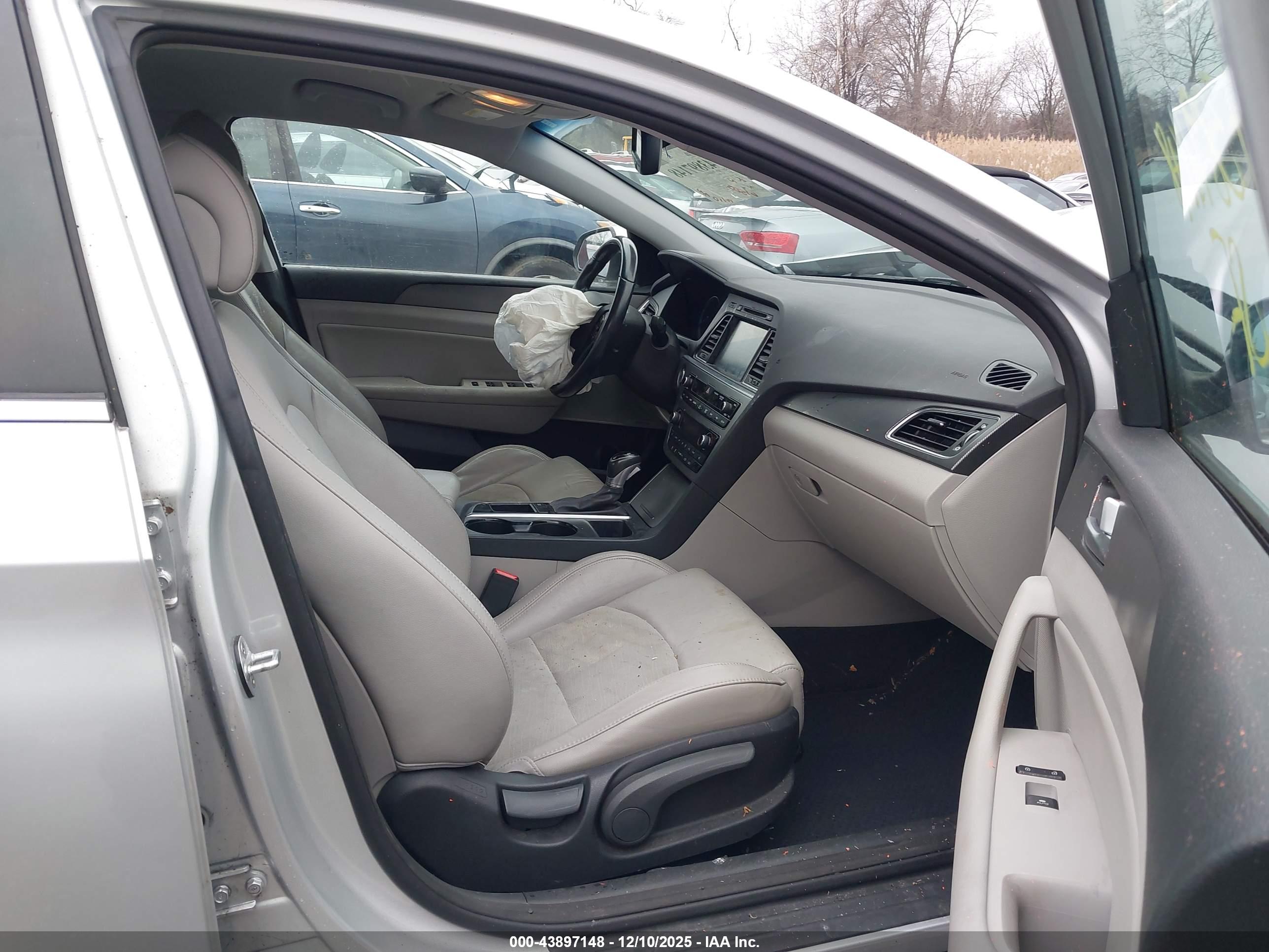 HYUNDAI SONATA image 5