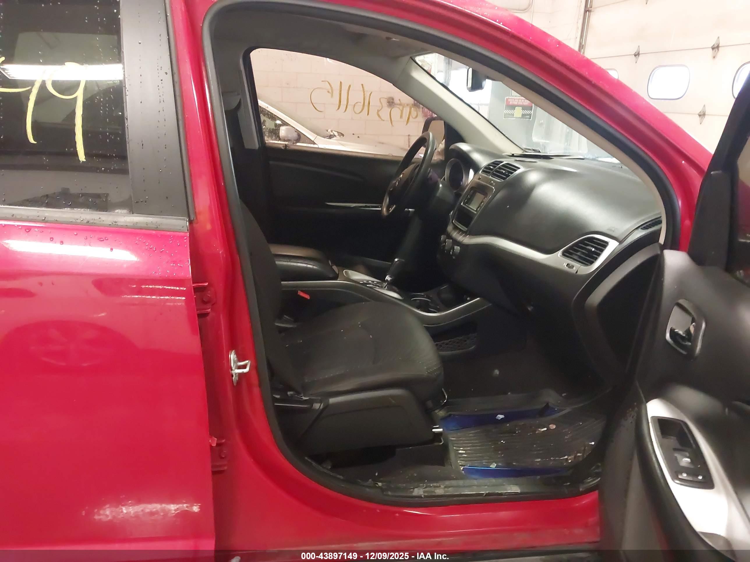 DODGE JOURNEY image 5