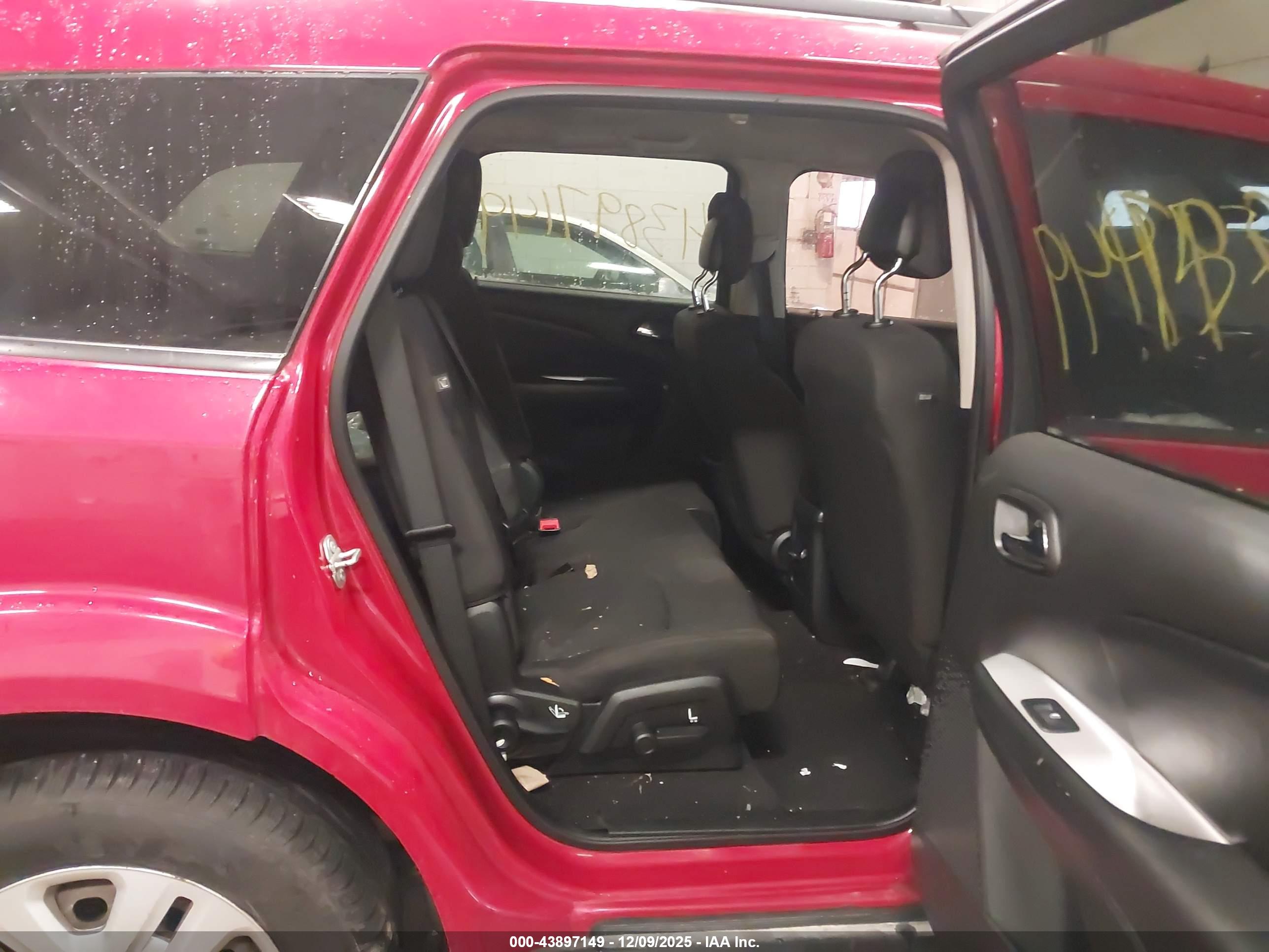 DODGE JOURNEY image 8