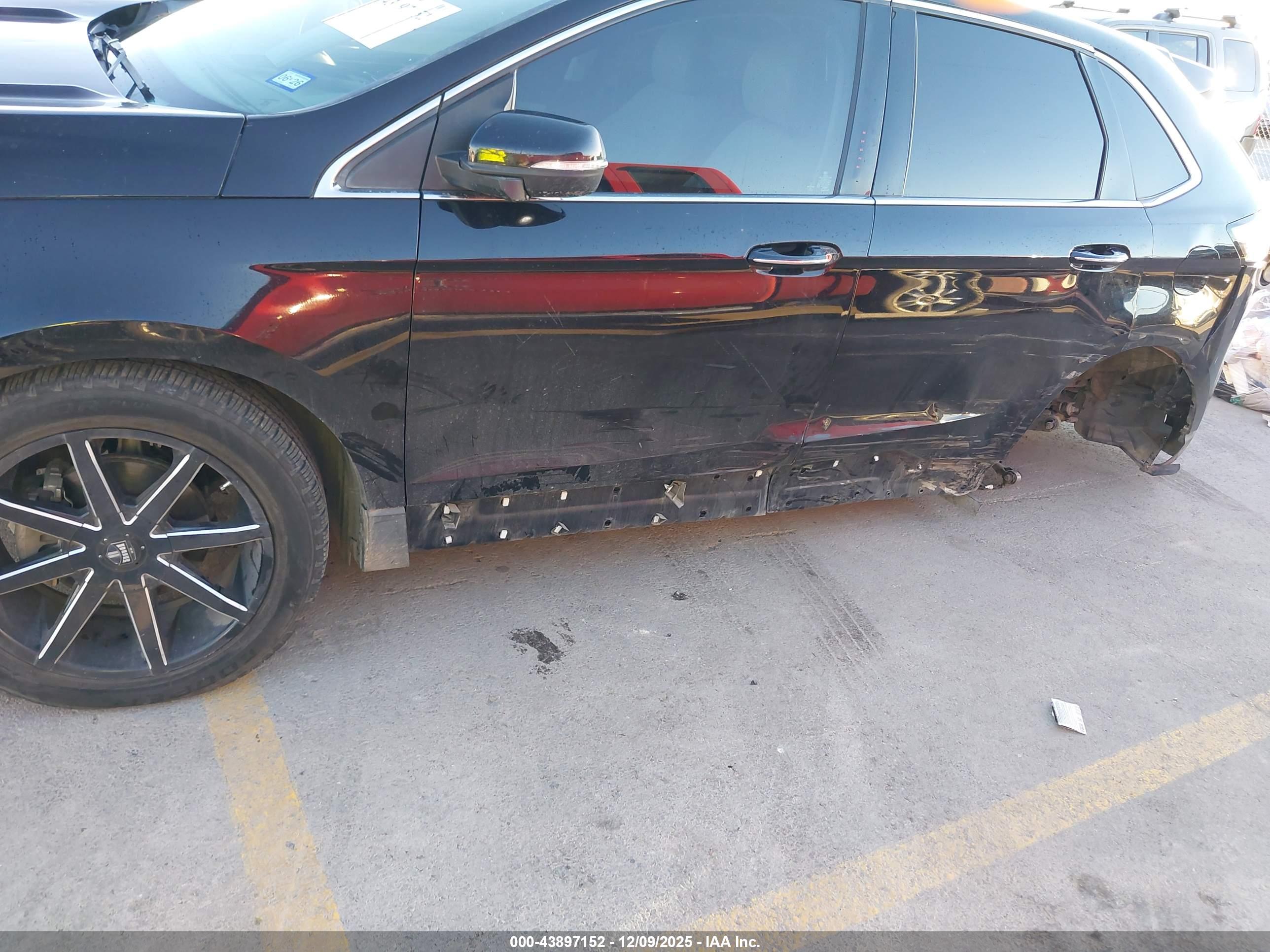 FORD EDGE image 6