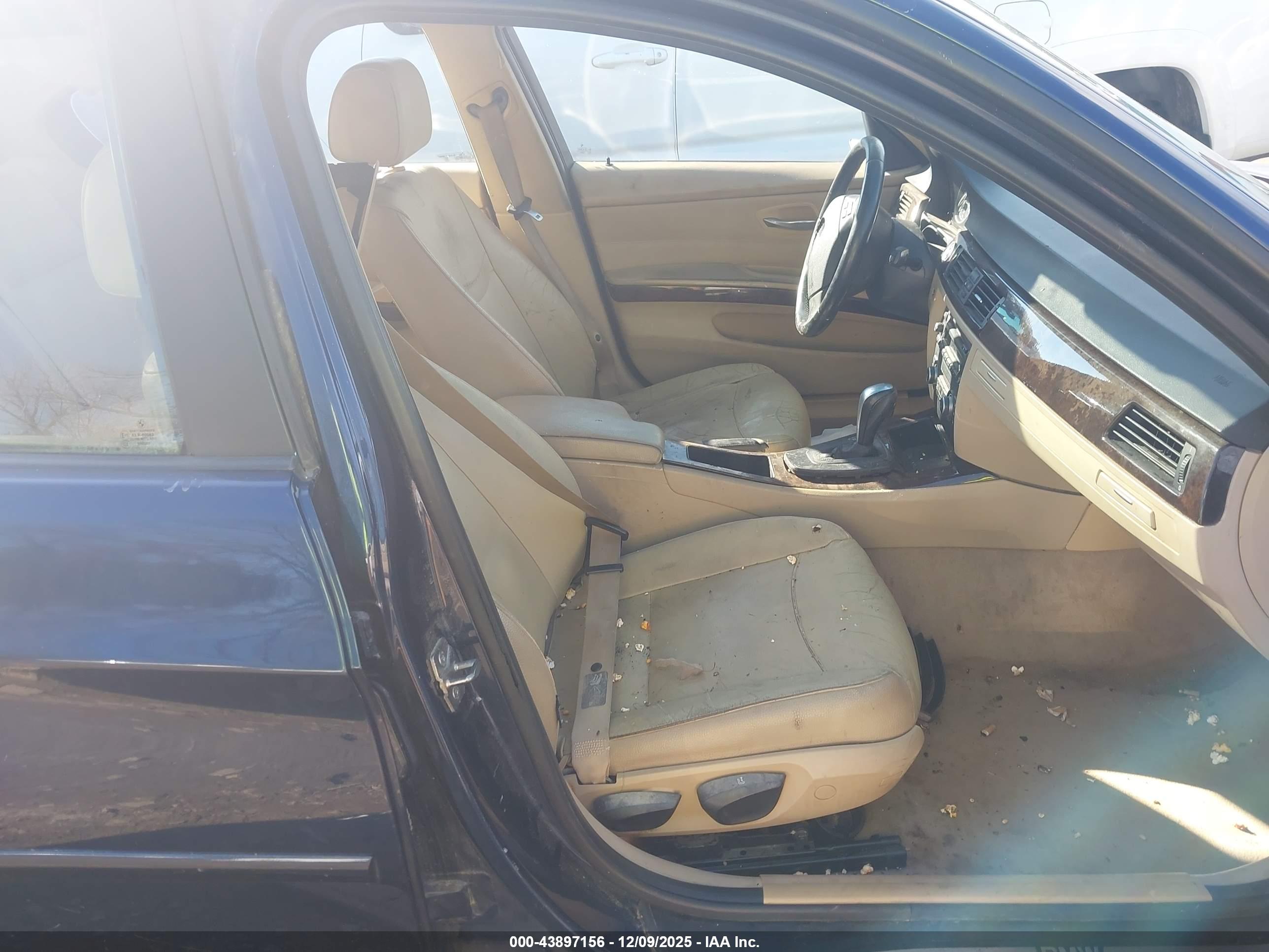 BMW 328I image 5