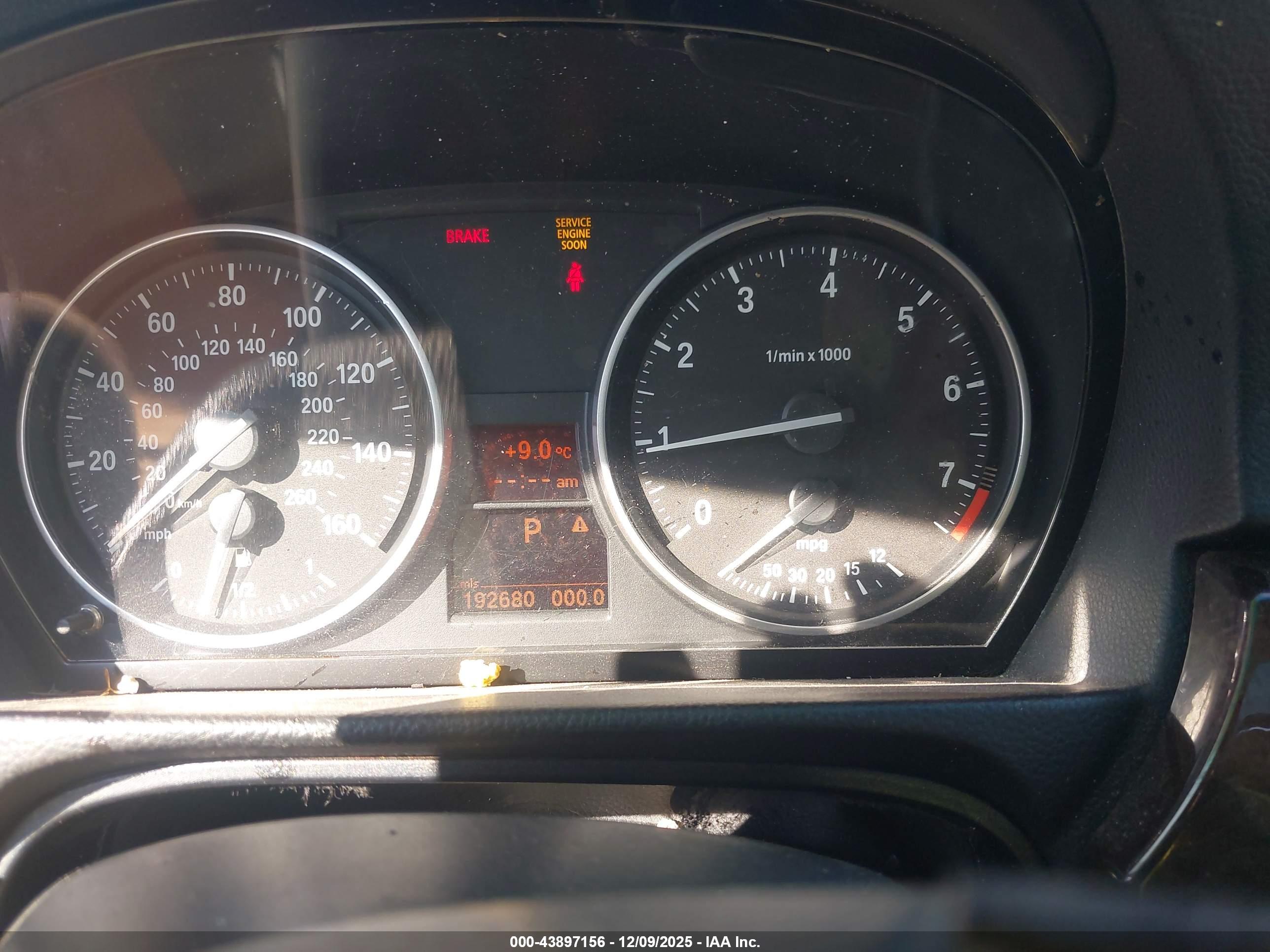 BMW 328I image 7