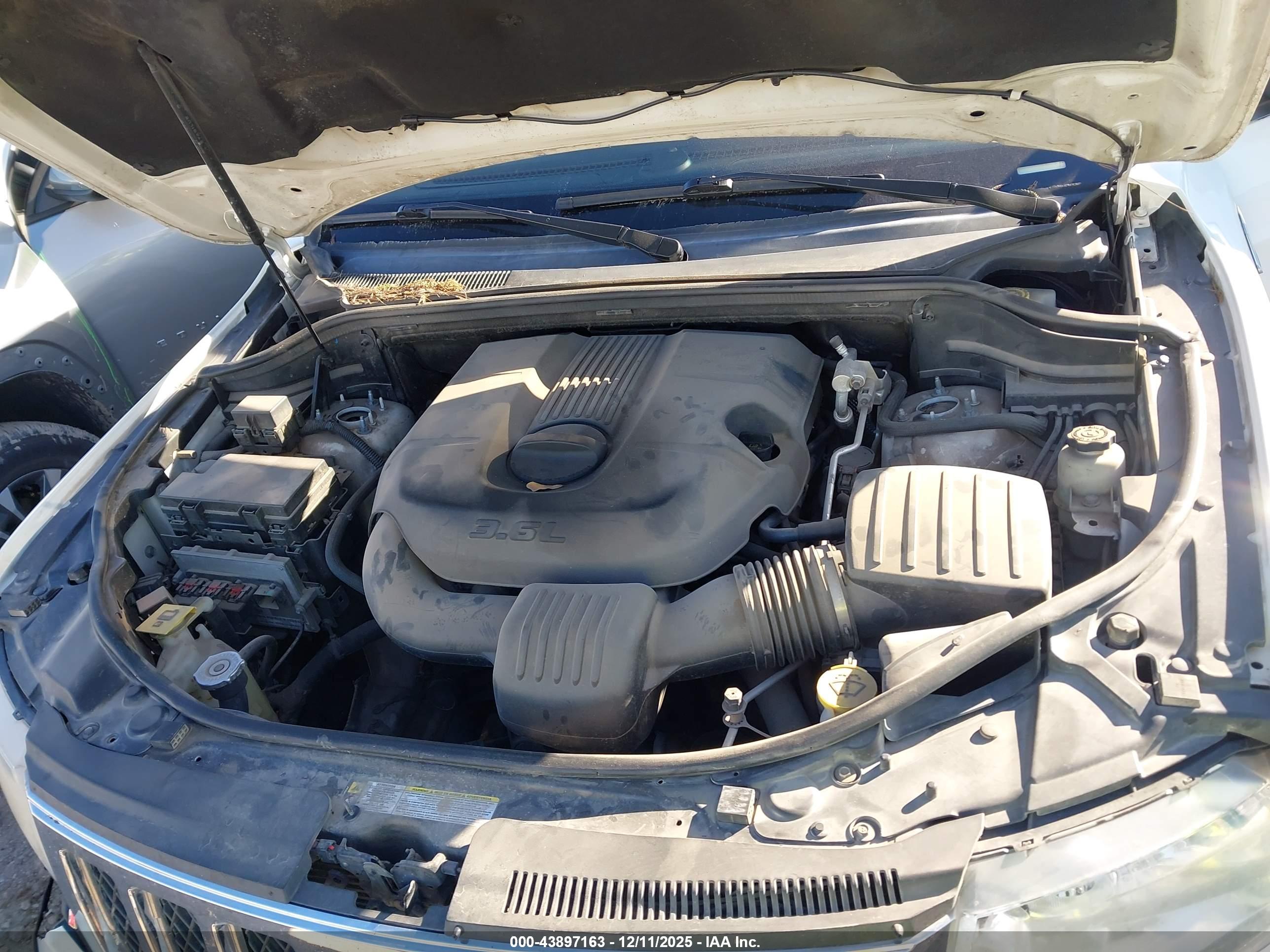 JEEP GRAND image 10