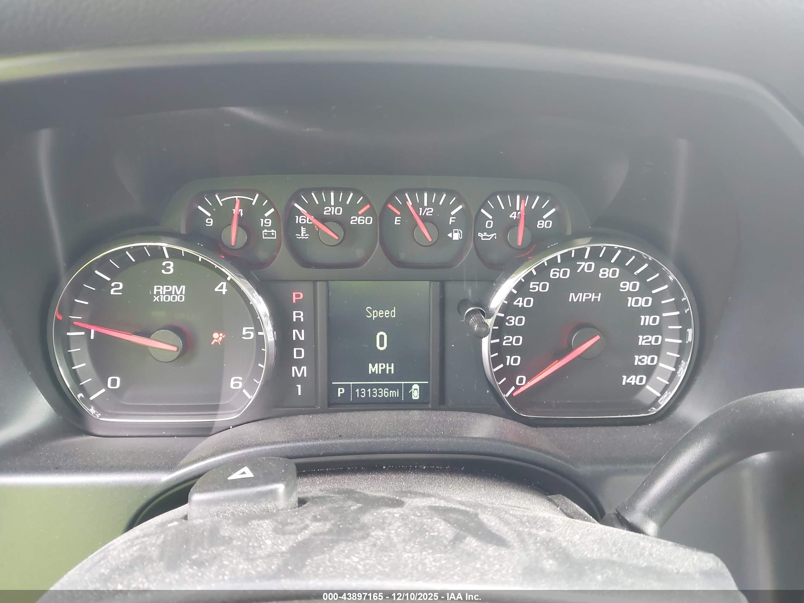 CHEVROLET SILVERADO image 7