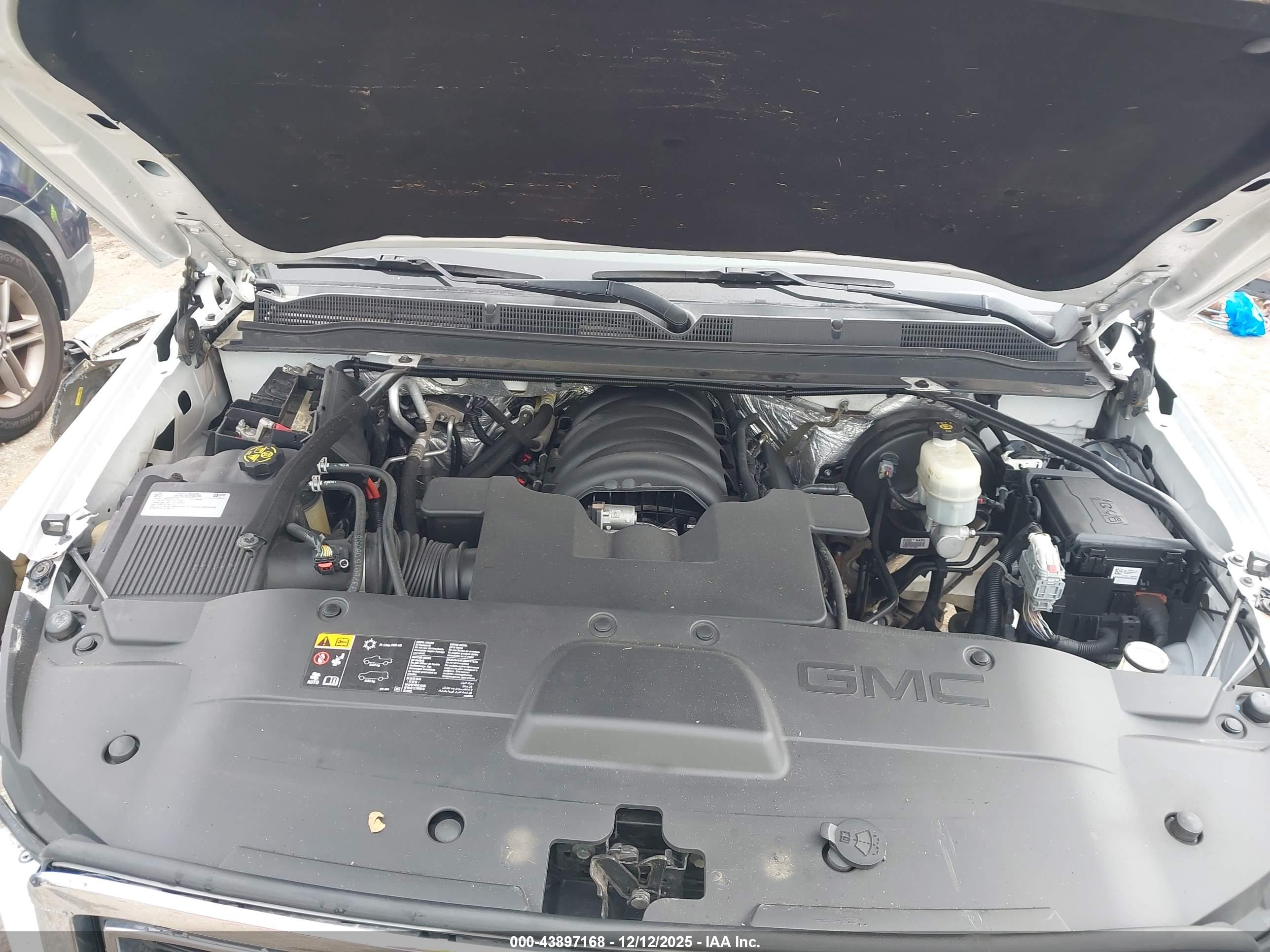 GMC YUKON image 10