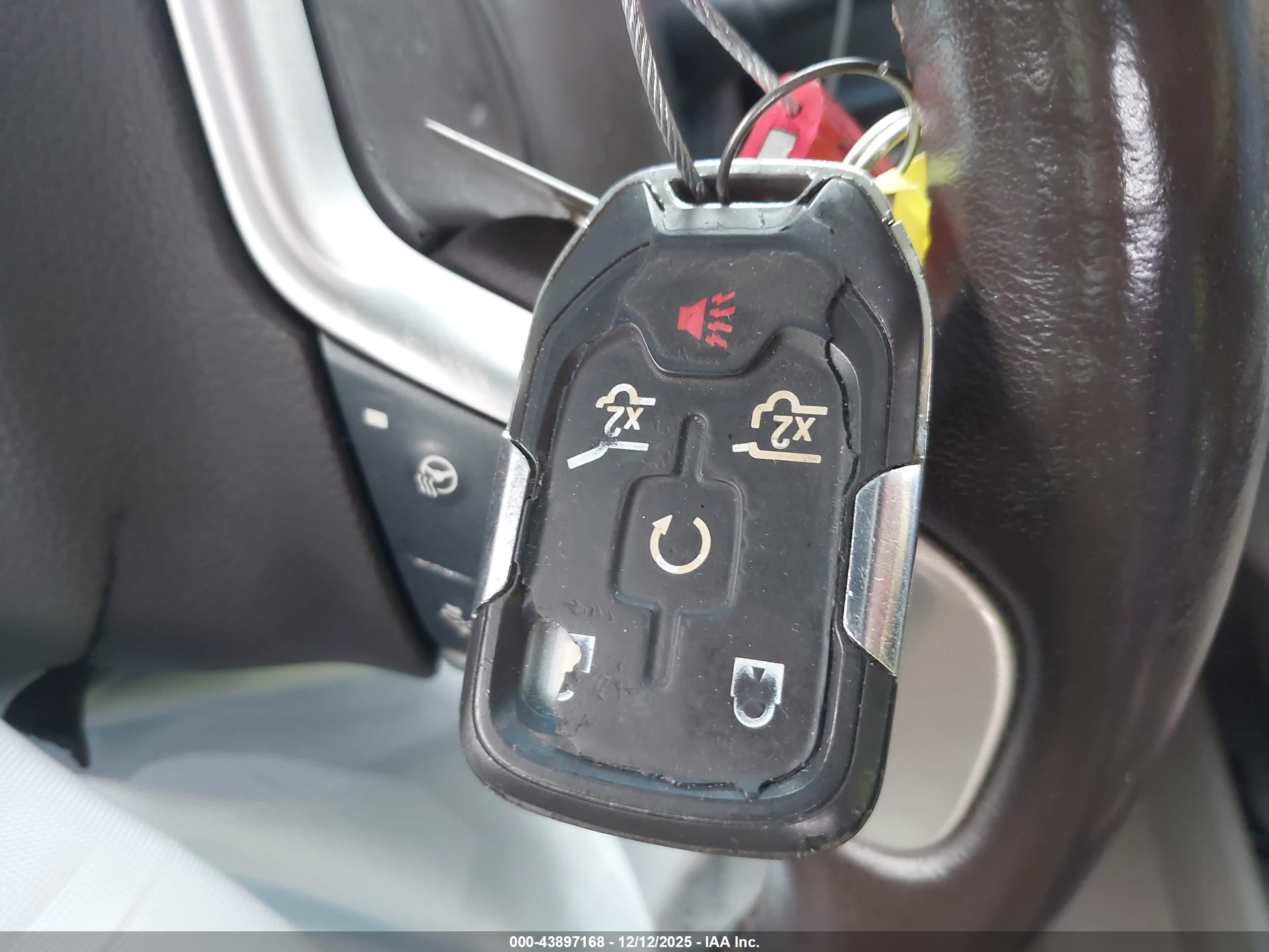 GMC YUKON image 11