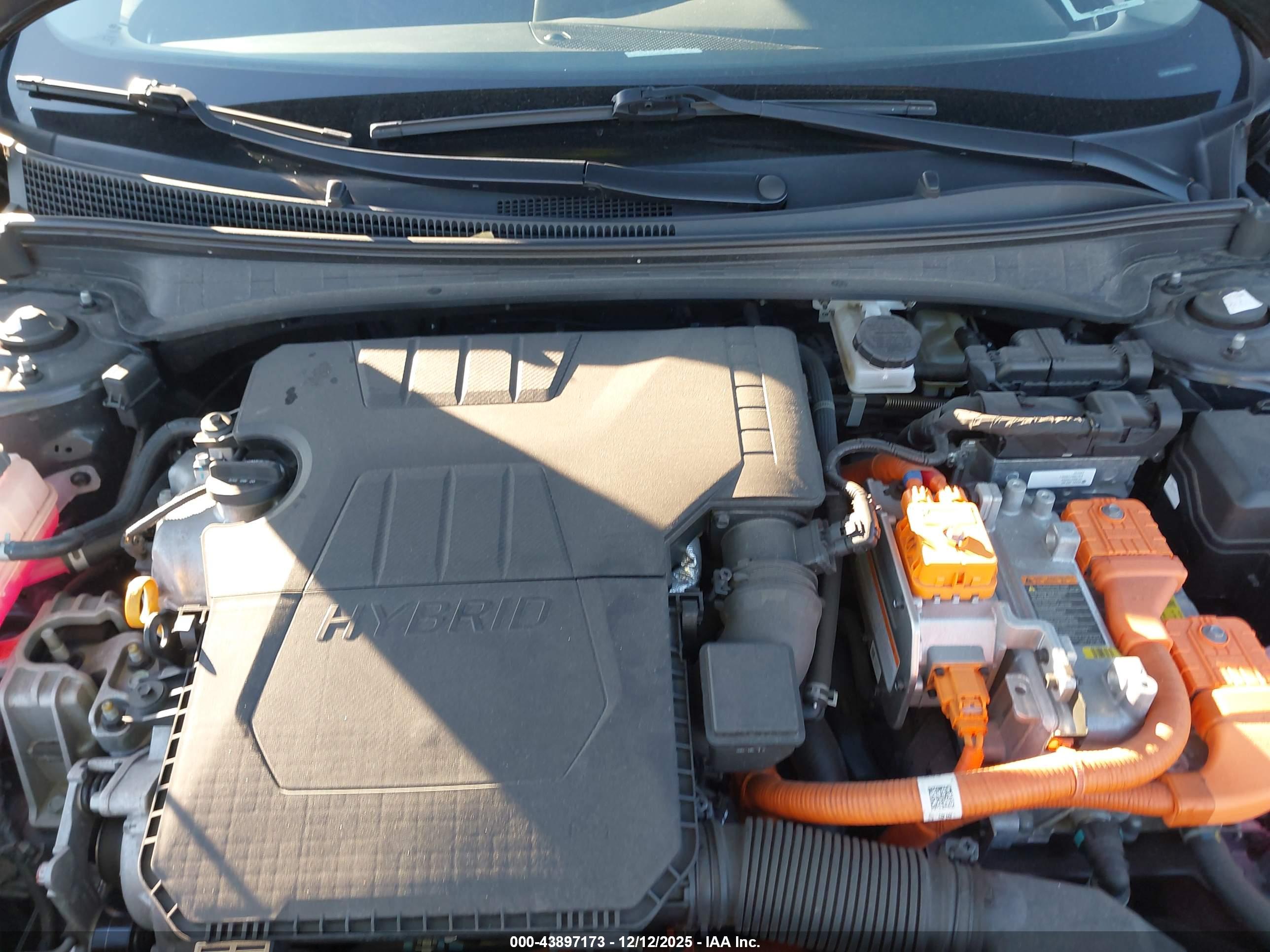 HYUNDAI ELANTRA image 10